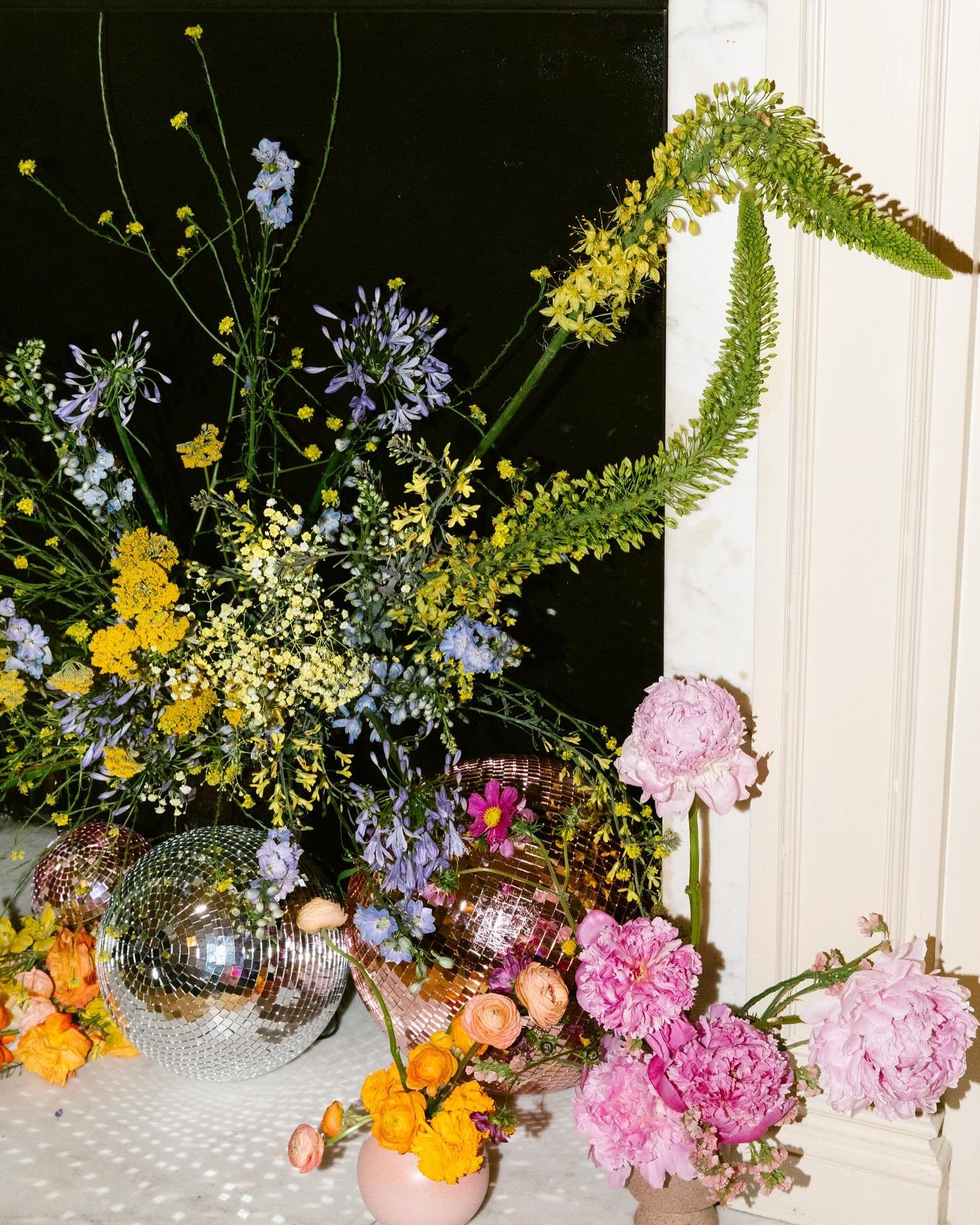 A tribute to all the whimsical, maximalist, pastel rainbow details for the loveliest humans Flip + MM, designed by the dream team @jennigrubbaevents + @ampersandsf
.
.
.
.

#rainbowflowers #pastelflorals #springwedding #sfphotographer #californiaphot
