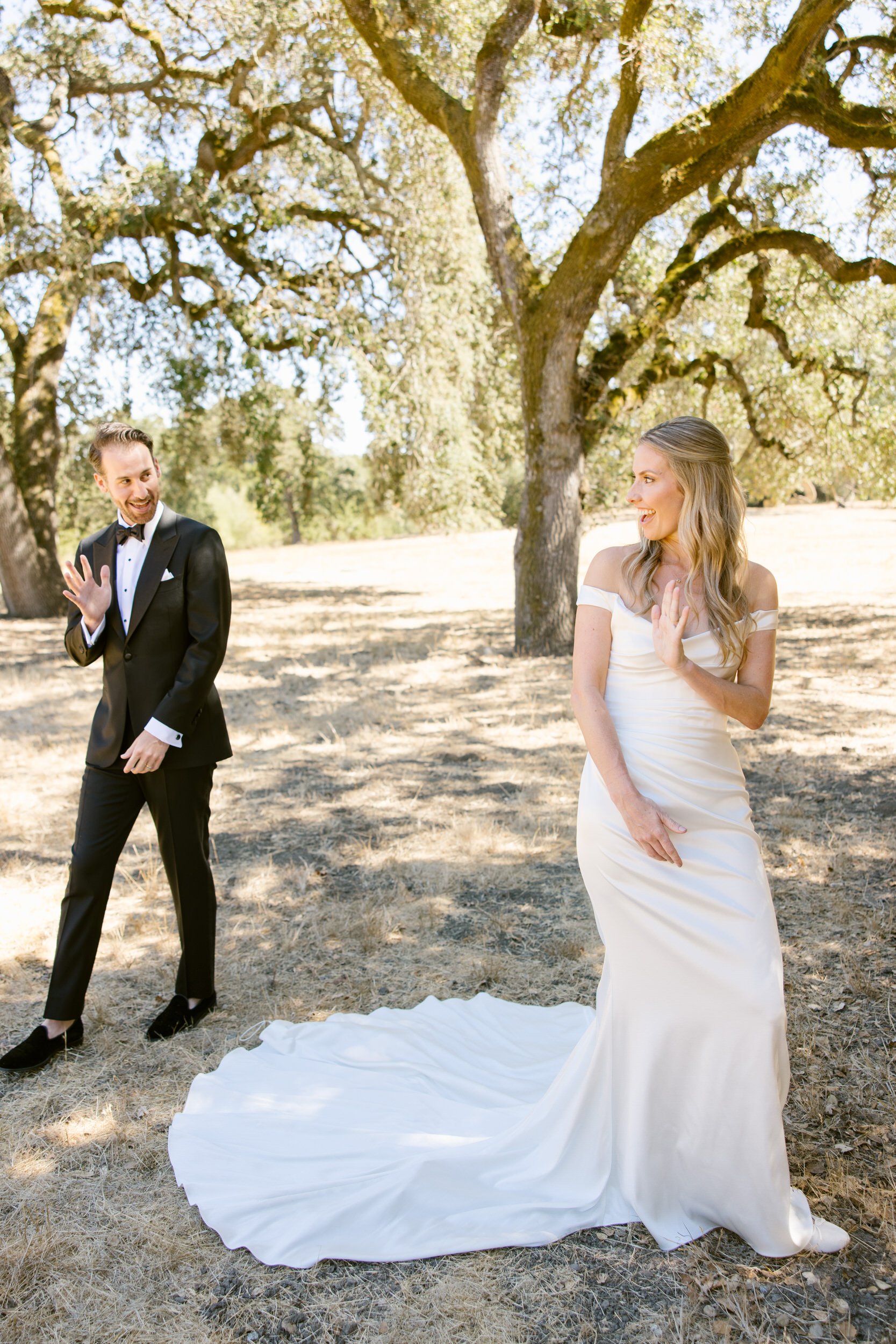 ColorBlockedWedding_RunnymedeSculpture Farm_022.JPG