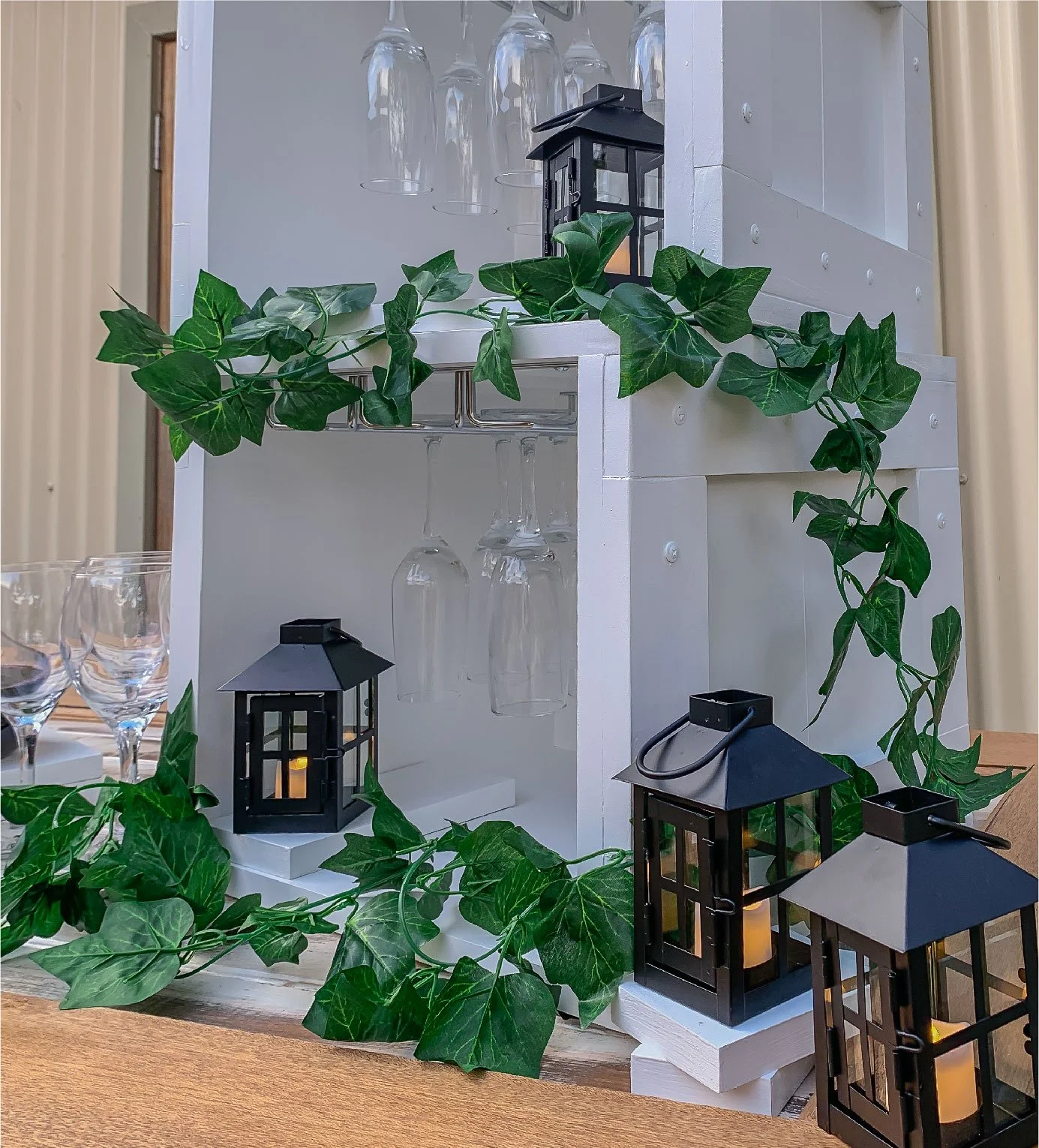 Mini Black Lantern - Action.jpg