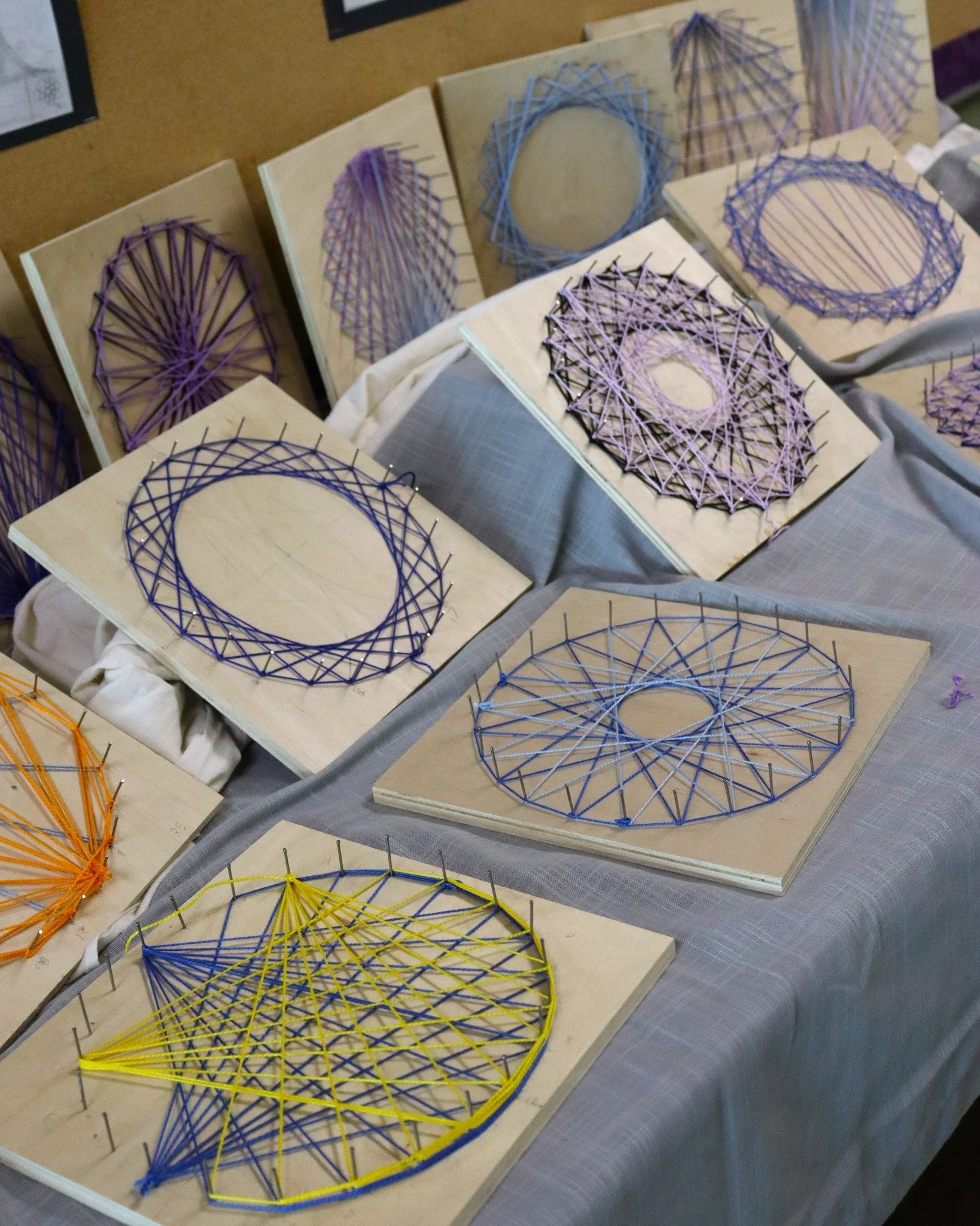 Class 6 applied the 24-division of a circle to create stunning geometric string art patterns. It is amazing to see how simple points and lines can lead to such complexity and beauty.