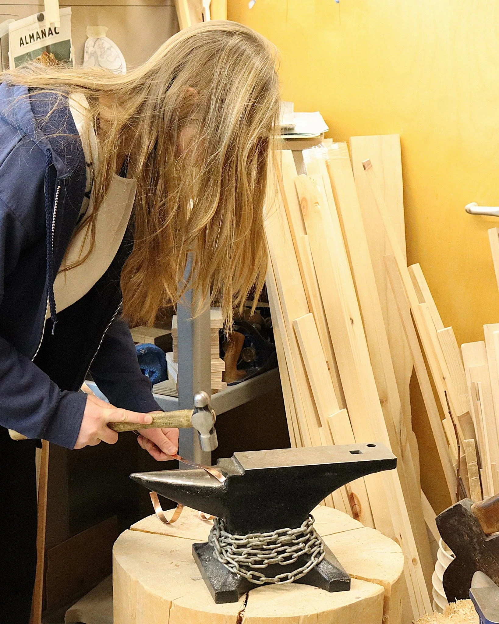 Class 9 students are hand-building wooden buckets secured with hand-fitted copper hoops (cooperage). Through the process of shaping staves and tensioning metal bands, they are developing essential skills in precision measurement, material science, an