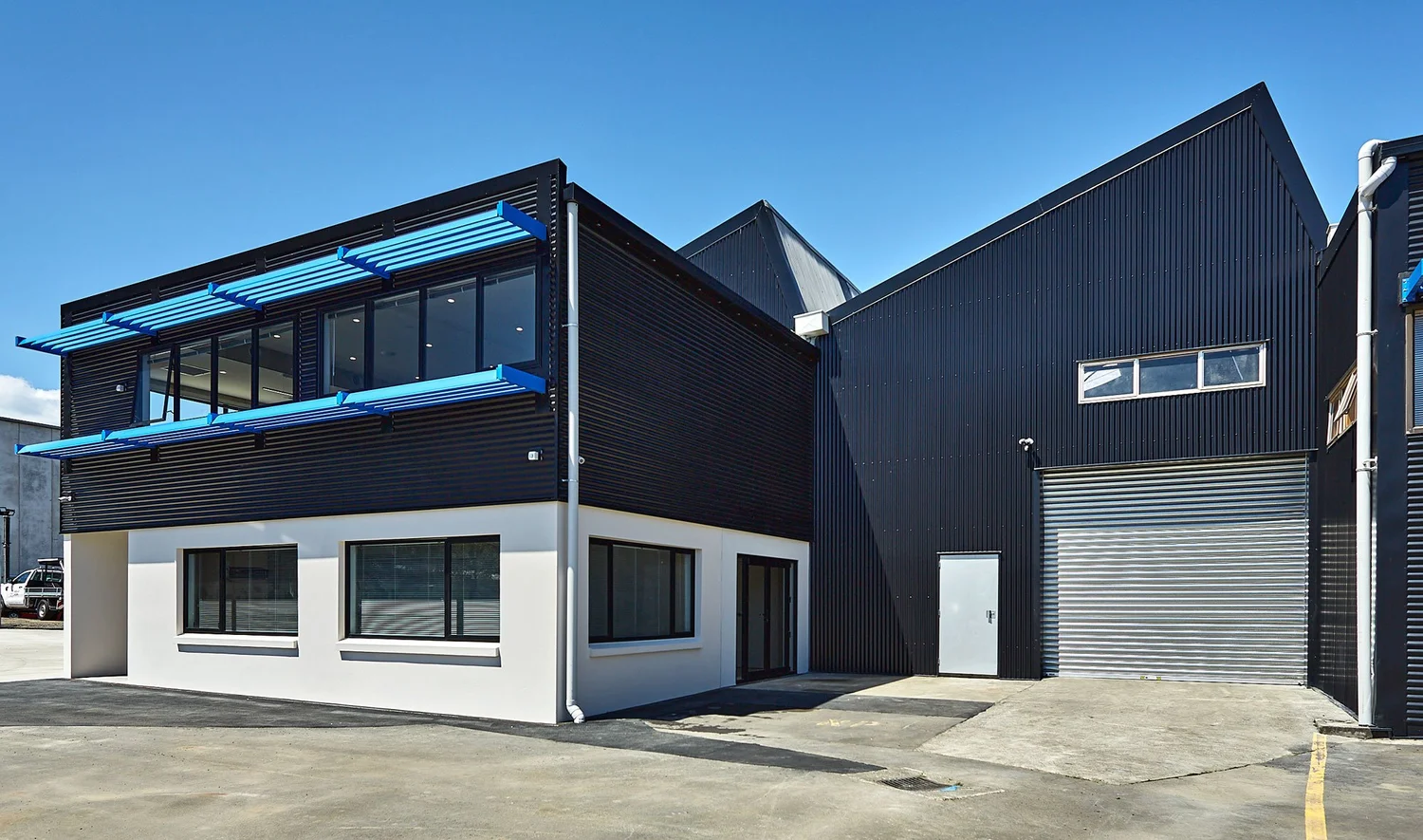 Warehouse and office renovation in Penrose