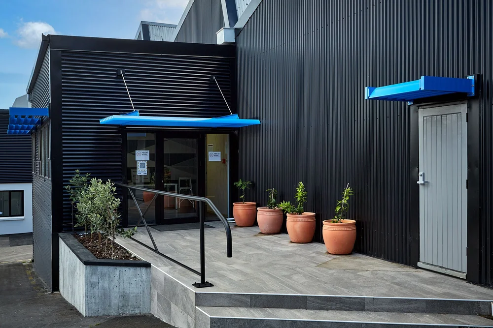 Warehouse and office renovation in Penrose