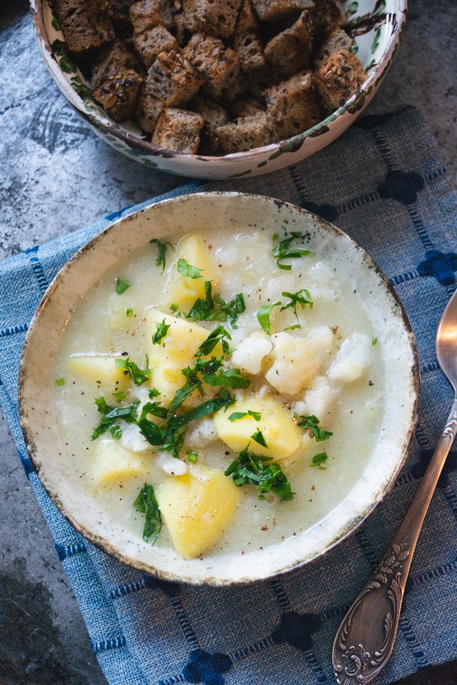 Supă cu Cartofi, Praz și Conopidă