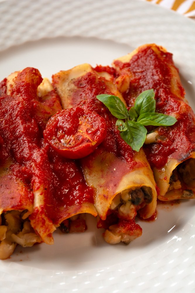 Cannelloni umpluți cu ciuperci și spanac