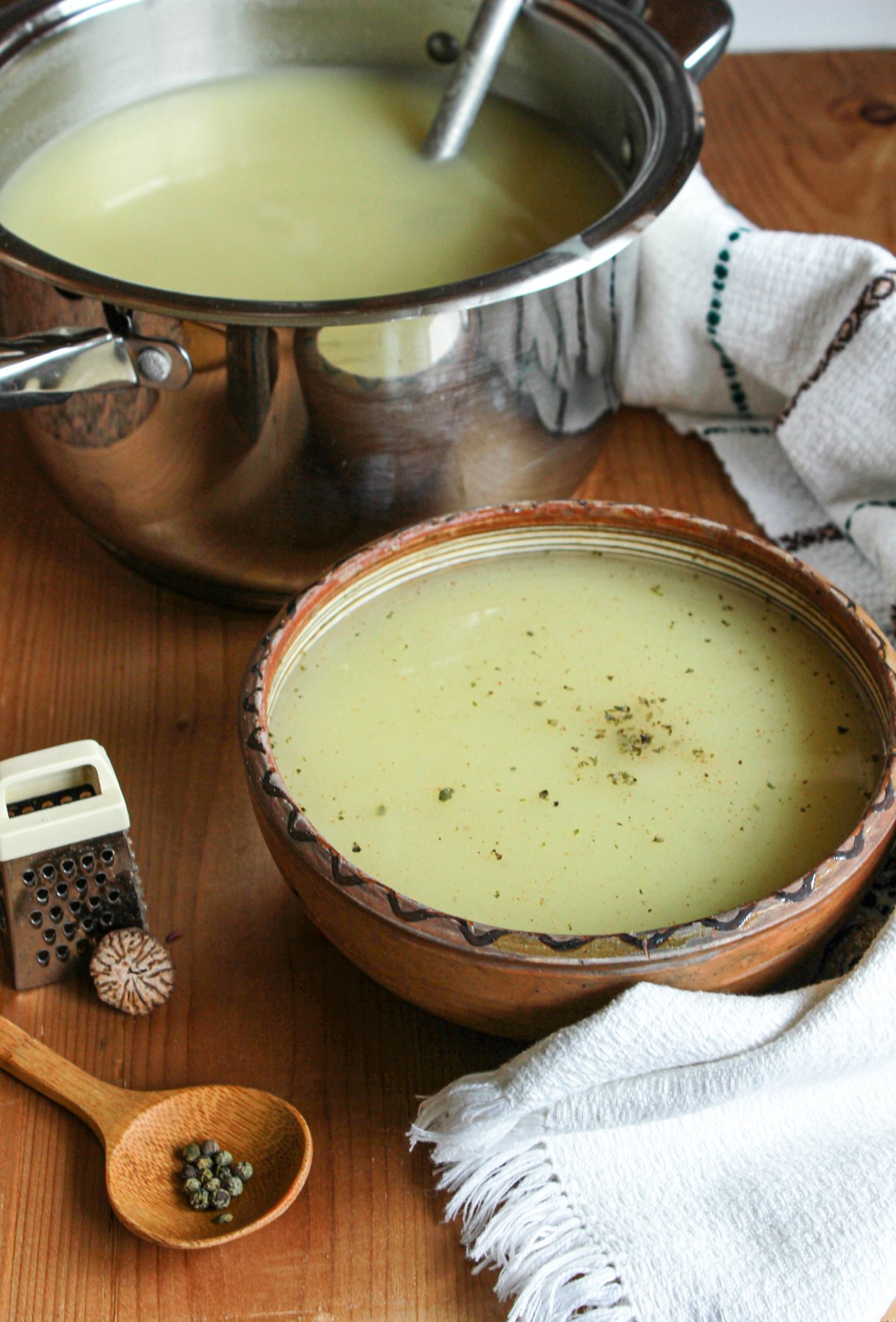 Supă cremă de cartofi și ceapă