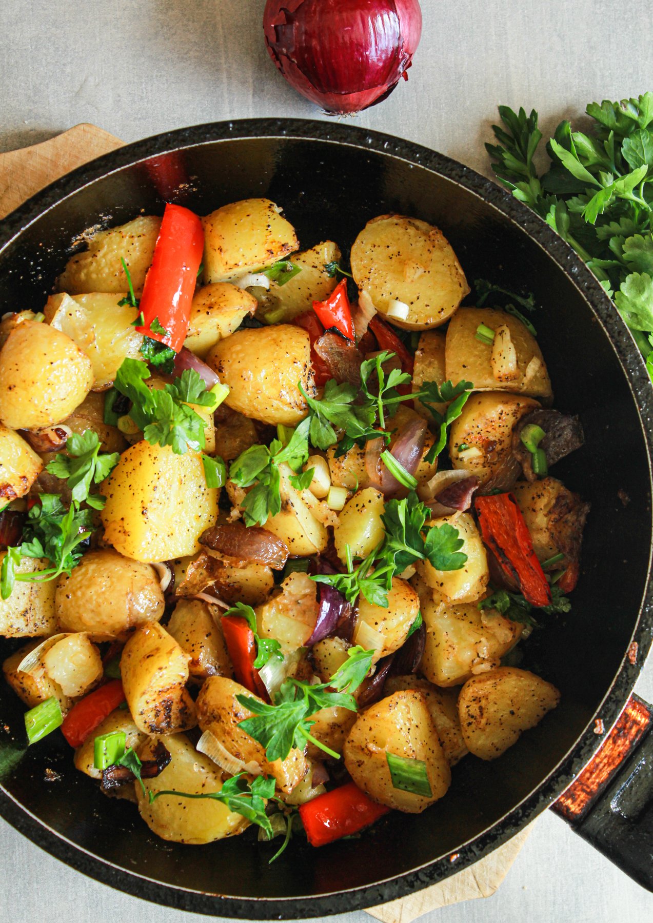 Roasted new potatoes with veggies
