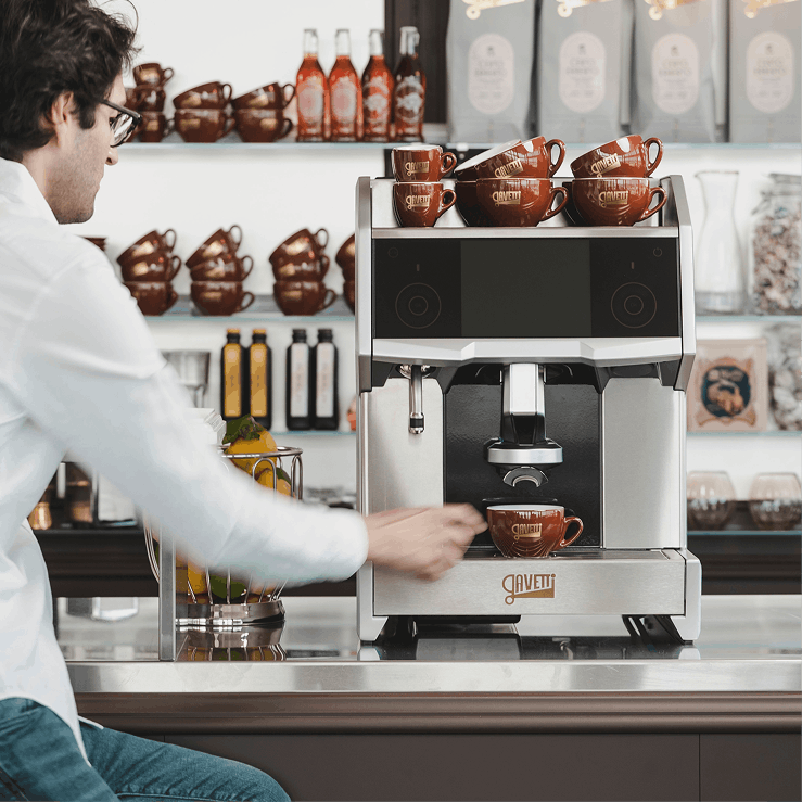 Erstklassige Kaffeequalität mit verschiedenen Frischmilch Varianten und ausgewählte Kaffeemischungen.