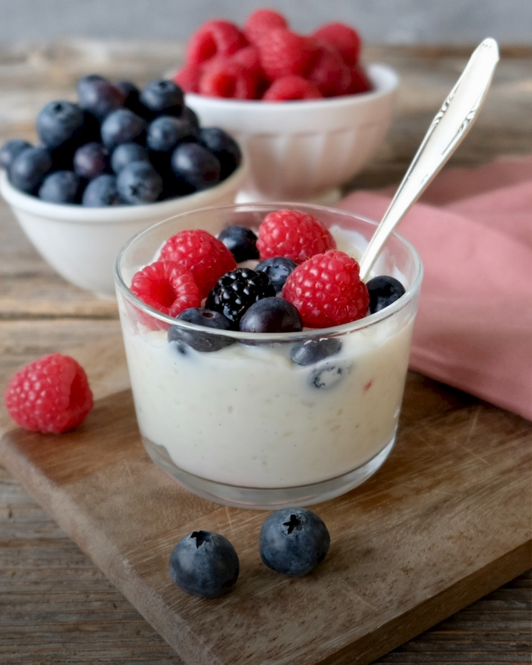 Milchreis mit Waldbeeren