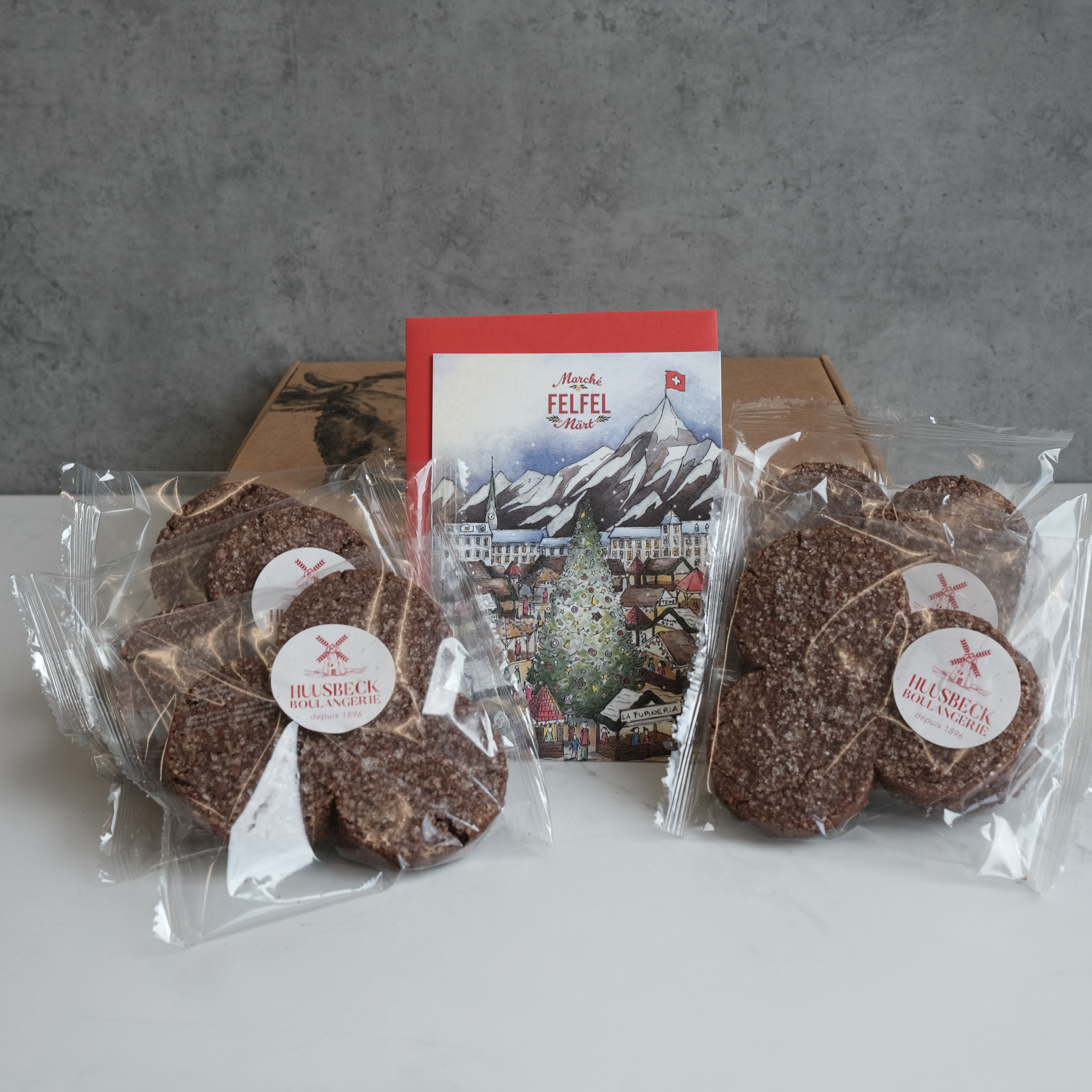 Box mit Variationen von Brunsli-Guetzli.