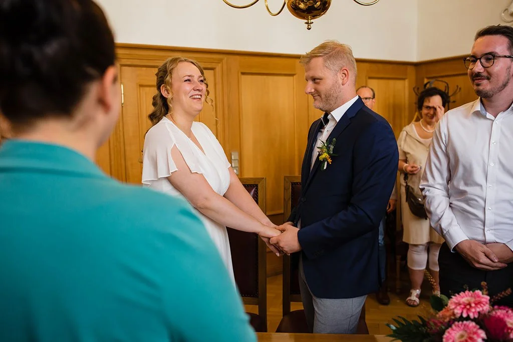 Hochzeitsfotograf-Stade-Standesamt-30.jpg