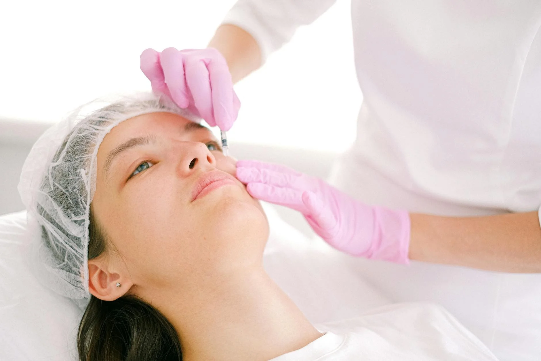 Eyelid Surgery and Makeup: When Can You Wear It Again?