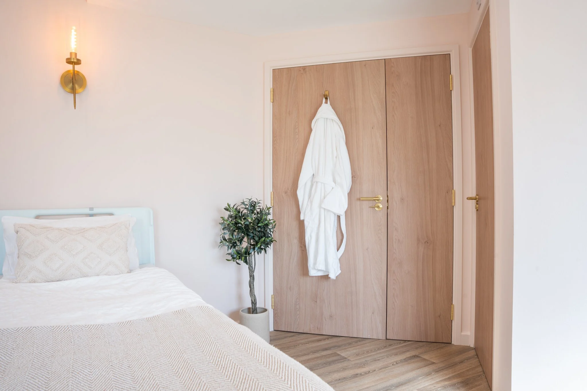 Cardiology test for drivers, heart health assessment in Berkshire, England