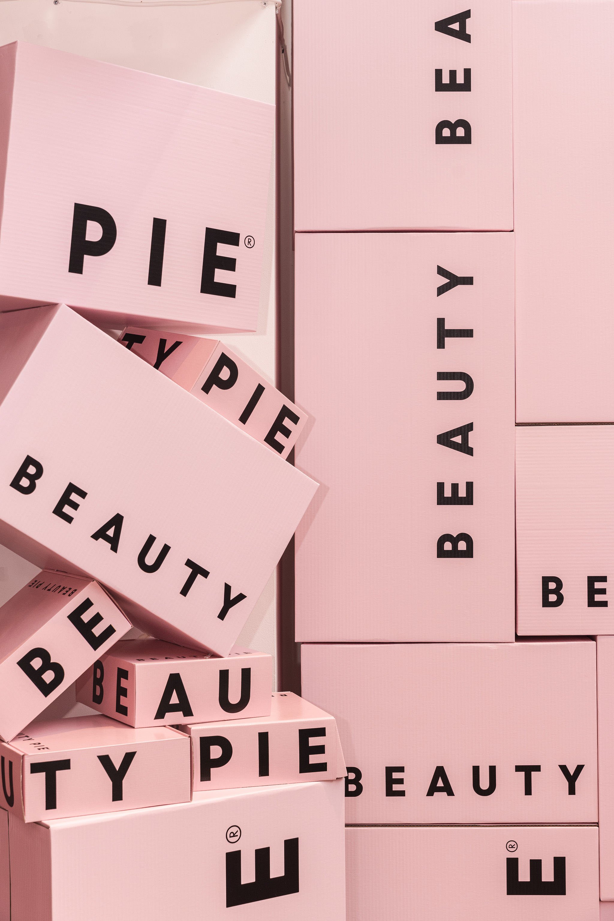 Beauty Pie - Warehouse of Dreams - Pop Up Agency