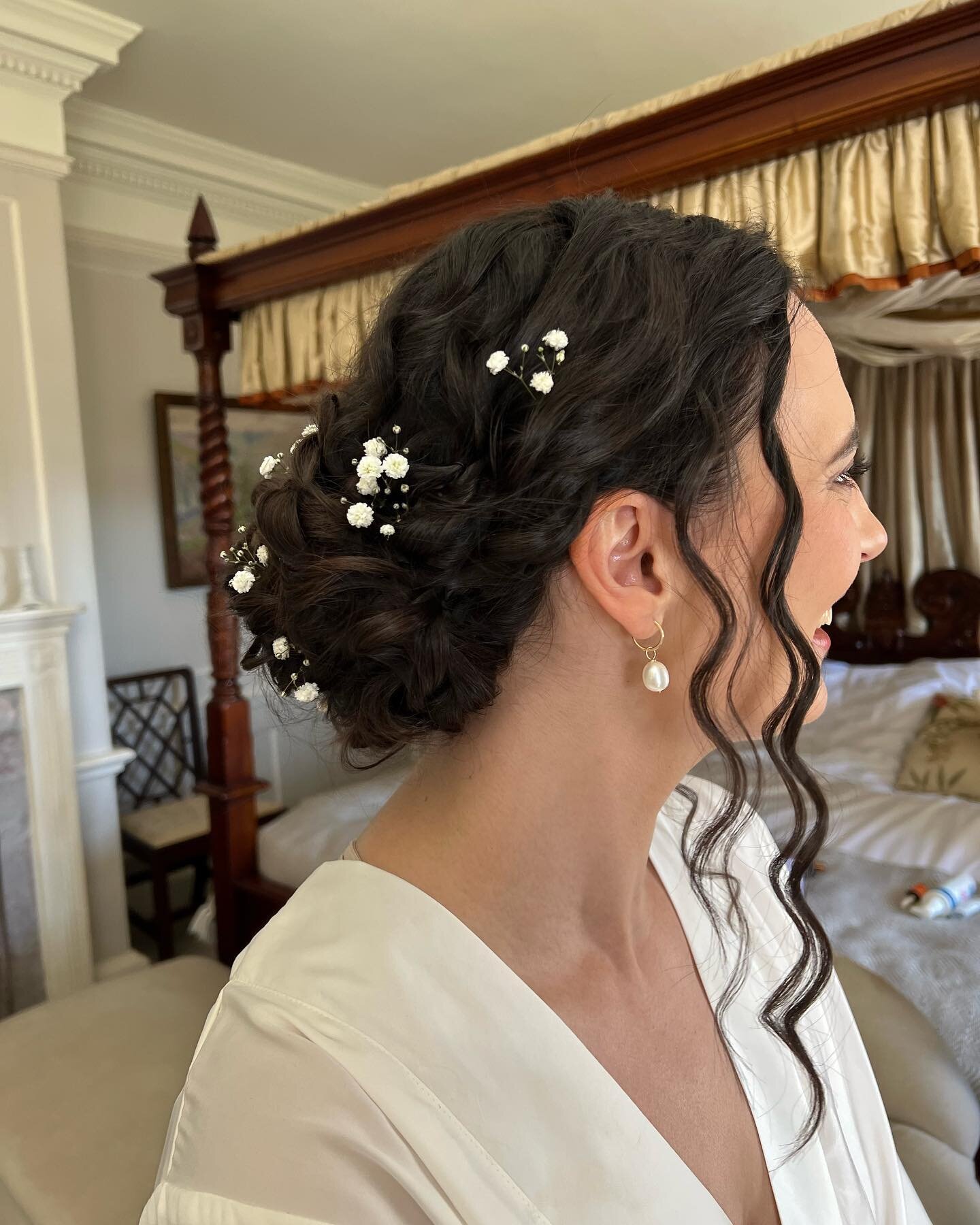 Absolute beauty Teifi 🦋 such a lovely morning spent doing your hair and make up at gorgeous @pentilliecastleweddings 

#cornwallwedding #cornwallmakeupartist #cornwallhairstylist #bridalhair #bridalmakeup #naturalbeauty #bridalupdo