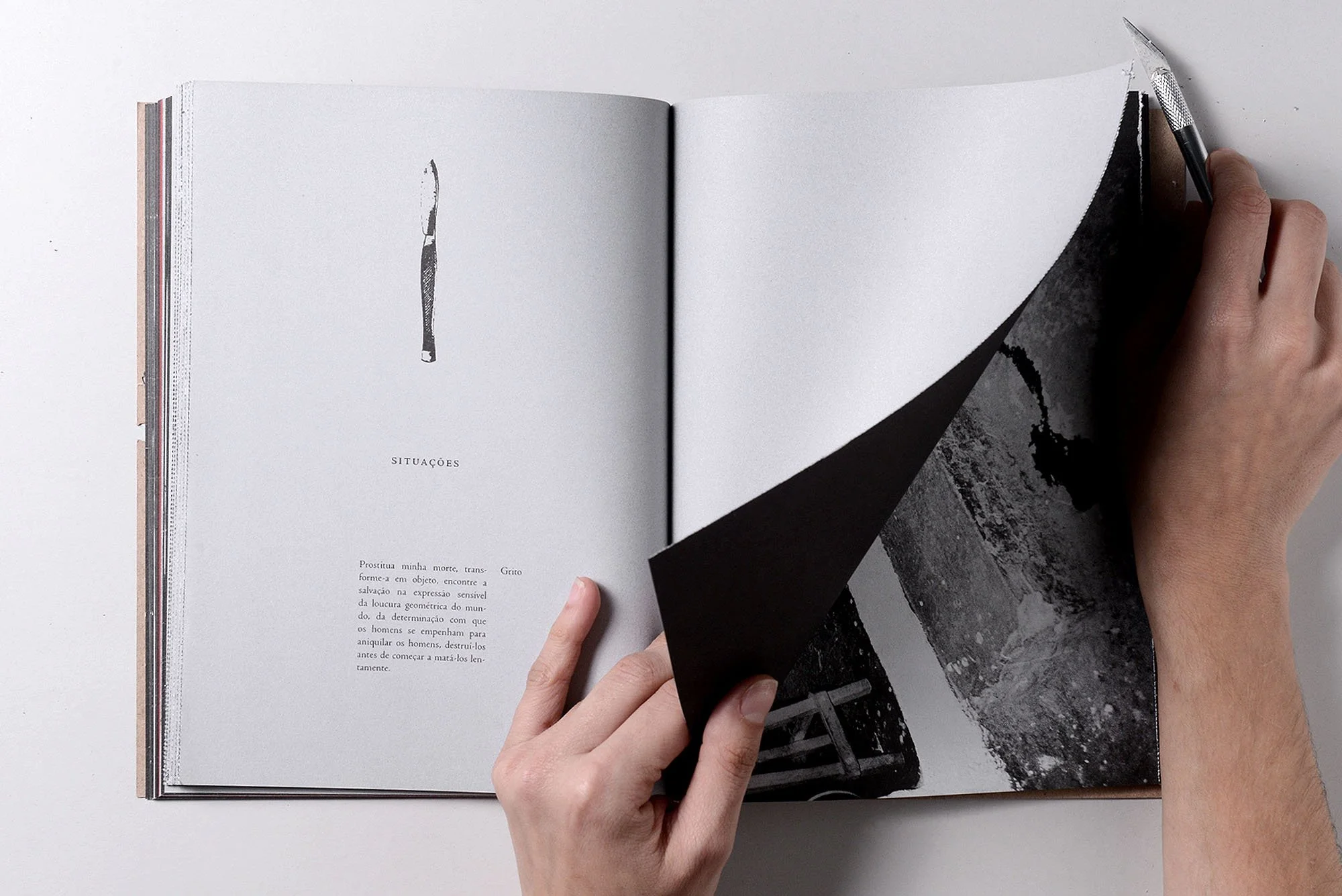 サイン入り　AITHO ANTOINE D AGATA　写真集 Antoine d'Agata – Oscurana — Void