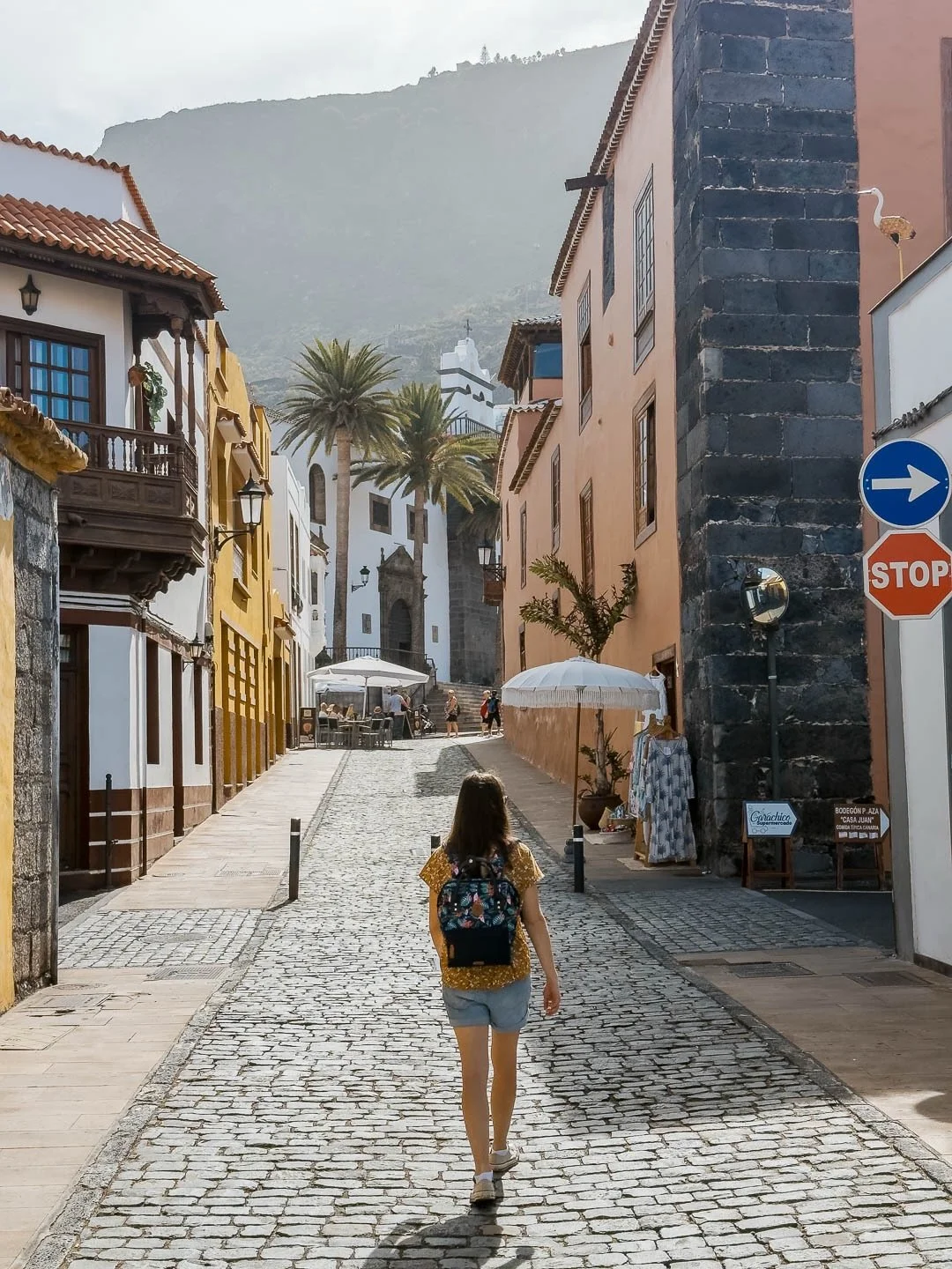 🌊 Garachico : mignon, gourmand&hellip; et parfois un peu sportif

Garachico, c&rsquo;est ce petit village du nord de T&eacute;n&eacute;rife qui te fait dire &ldquo;ok, j&rsquo;aurais bien pos&eacute; mes valises ici&rdquo;.
Des ruelles charmantes, u