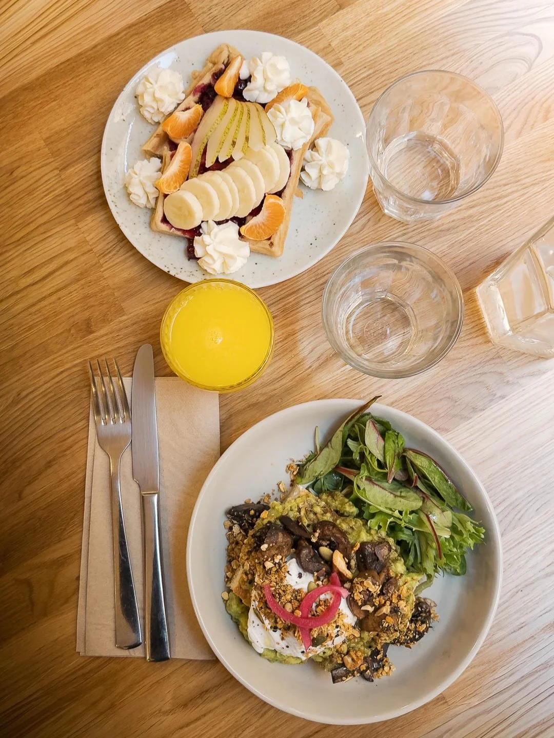 Une adresse comme on aime en trouver, de bons plats et une &eacute;quipe tr&egrave;s sympa.

Chez @lesinfiltrescoffeeshop , on s&rsquo;est r&eacute;gal&eacute;s.

Et gros point fort aussi, l&rsquo;adresse est super adapt&eacute;e si tu cherches une o