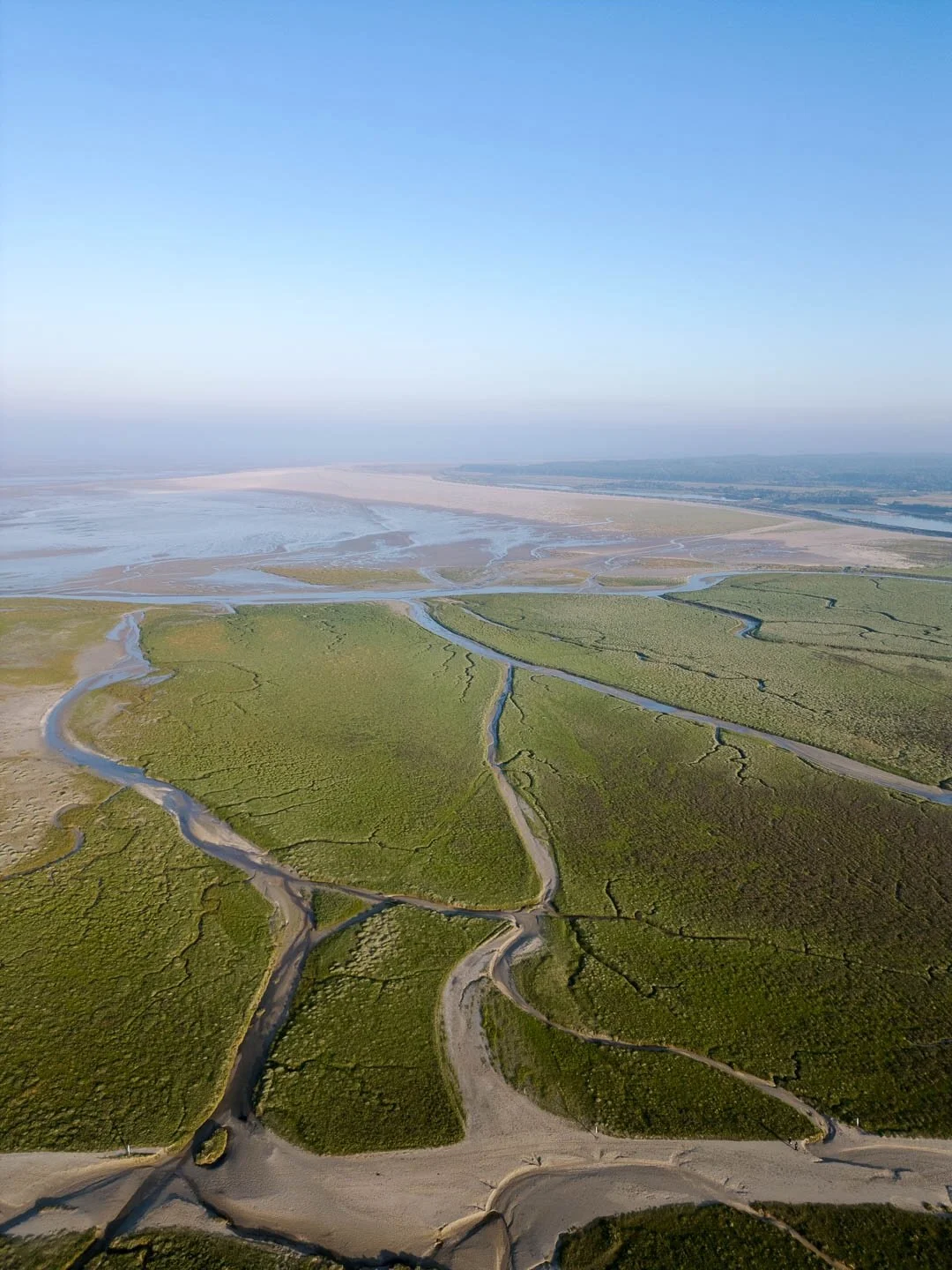 De grands espaces, des moutons de pr&eacute;s sal&eacute;s, des phoques au loin et des paysages qui changent au rythme des mar&eacute;es.

La baie de Somme, c&rsquo;est un peu le royaume de la nature.

On a particuli&egrave;rement aim&eacute; la poin