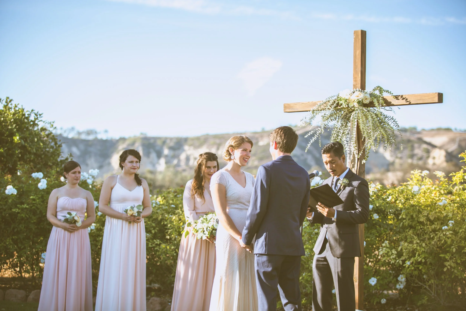 Couple's ceremony in the sun at Gerry Ranch