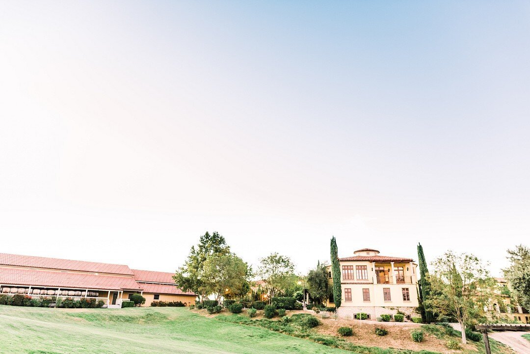 www.santabarbarawedding.com | Cali Paso Winery | Alyssa Lynne Photography | Danielle Stone Photography | All About Events | Paso Wedding Smith | The Venue