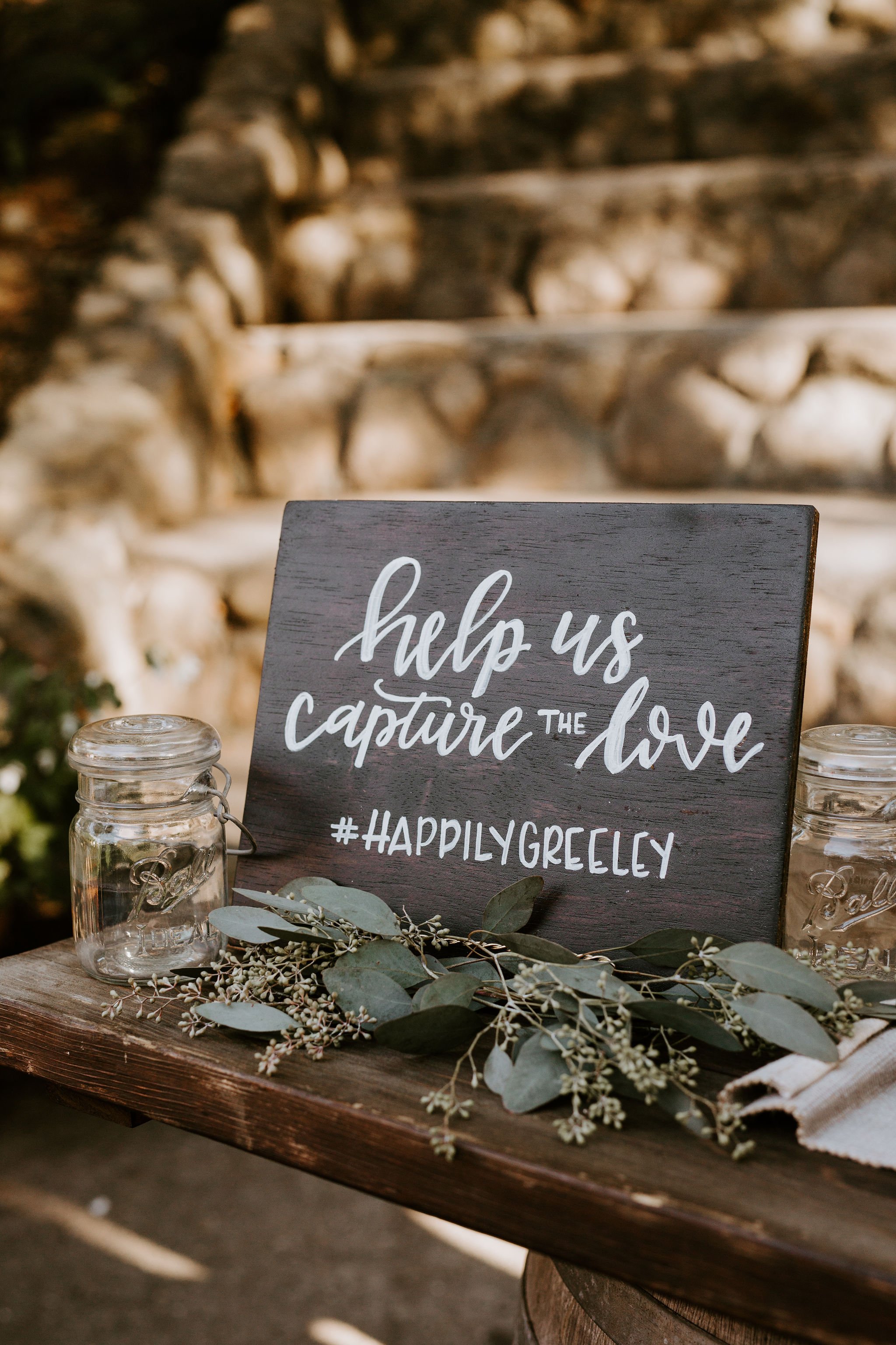 www.santabarbarawedding.com | Geoff and Lyndsi Photography | Santa Barbara Museum of Natural History | Jamie Mangone of LuJane Events | Capture the Love Sign