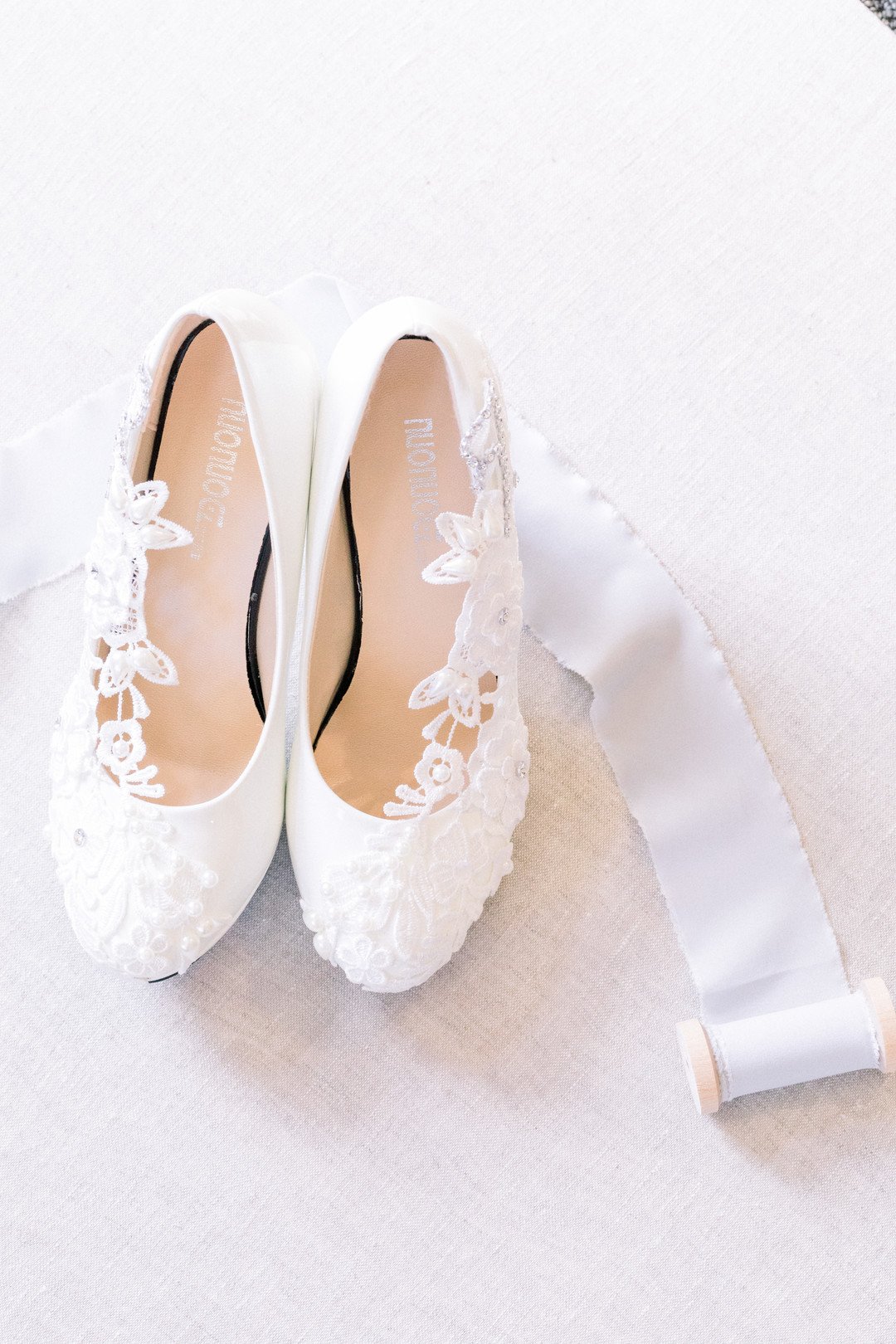 www.santabarbarawedding.com | Three16 Photography | Embassy Suites by Mandalay Beach Resort | One Sweet Day | Bride’s Shoes