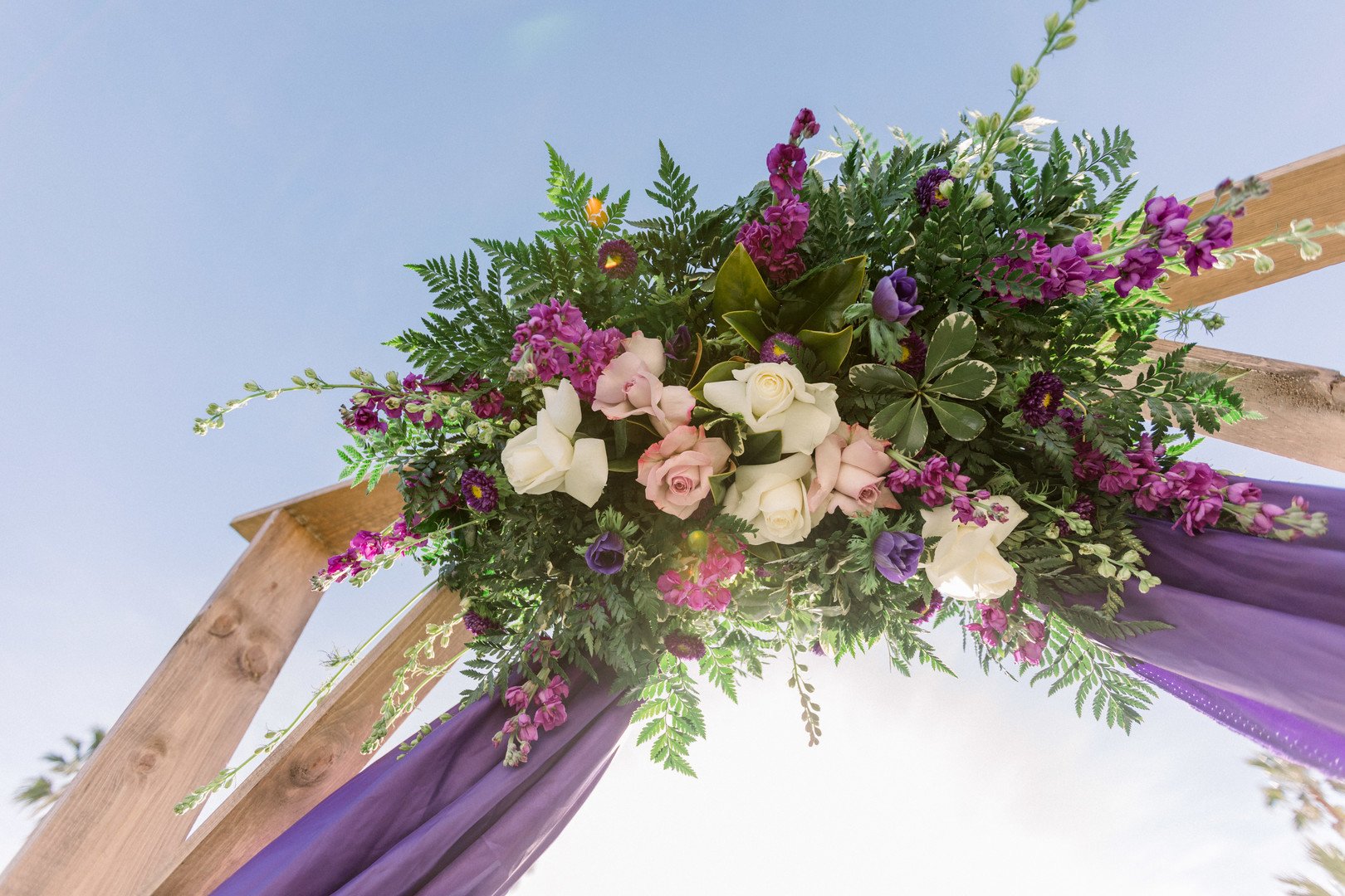 www.santabarbarawedding.com | Three16 Photography | Embassy Suites by Mandalay Beach Resort | One Sweet Day | Conroy’s Flowers | Flowers on the Wedding Arch 