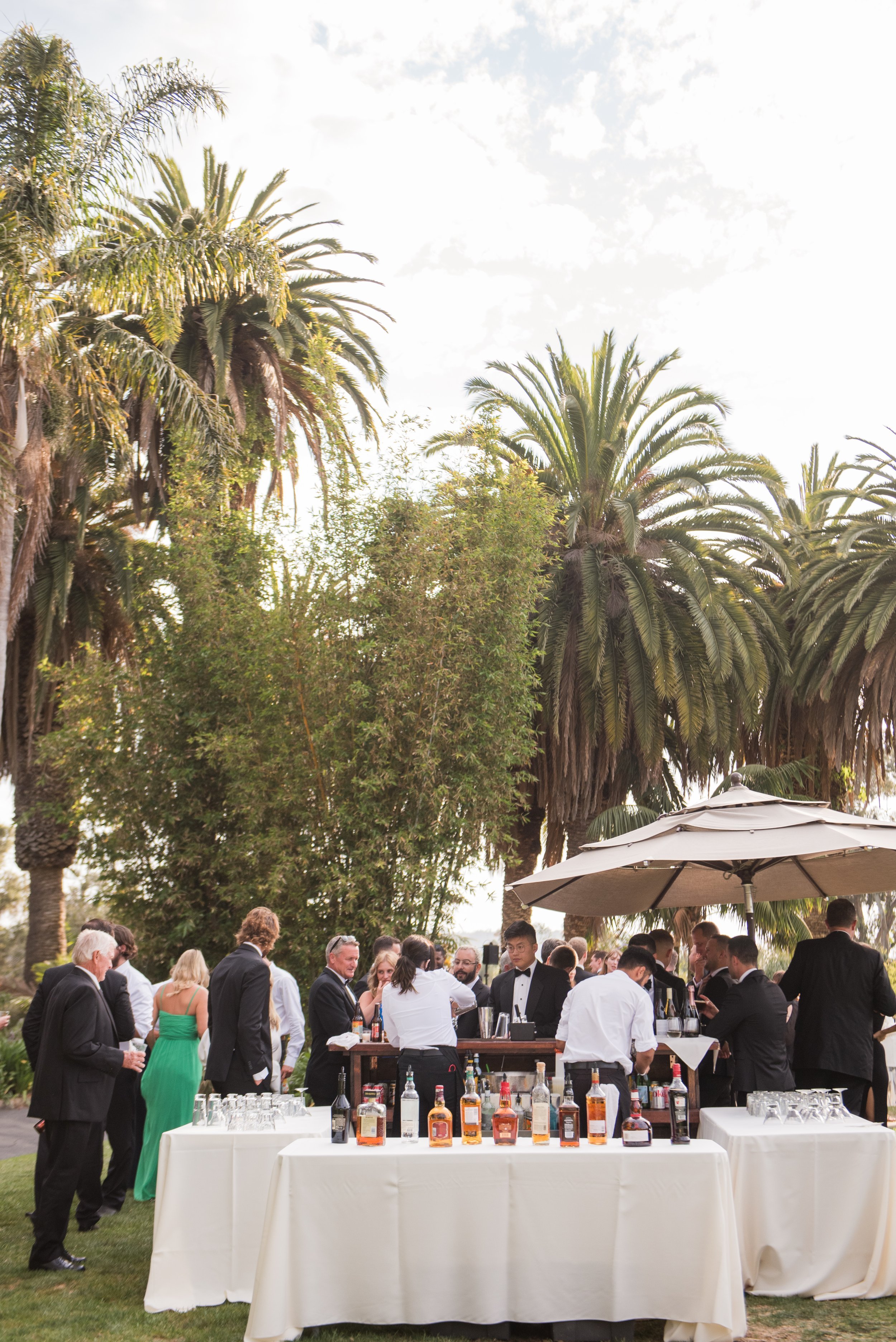 www.santabarbarawedding.com | ByCherry Photography | Santa Barbara Zoo | Events by Rincon | Jespersen Flowers | Bar at Reception 