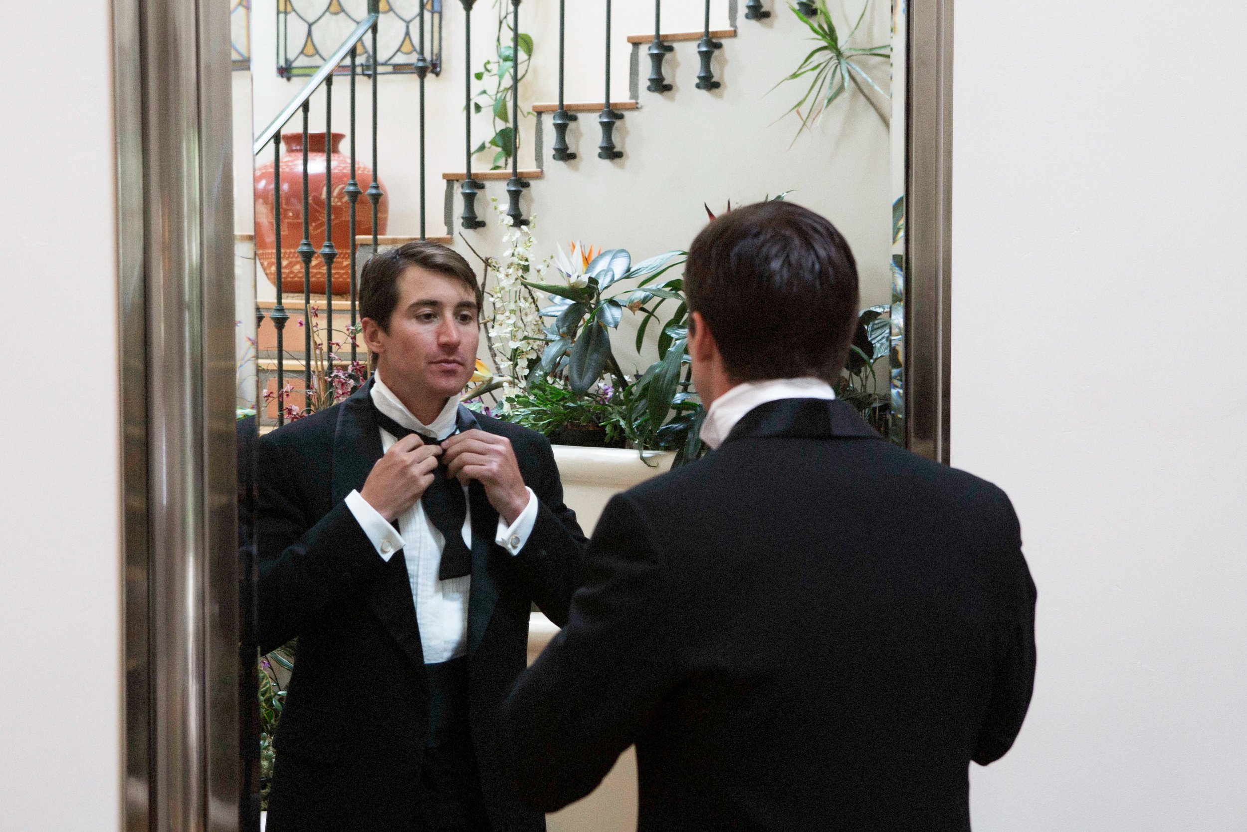 www.santabarbarawedding.com | Villa Verano | Clarissa Koenig Photography | Felici Events | Groom getting ready