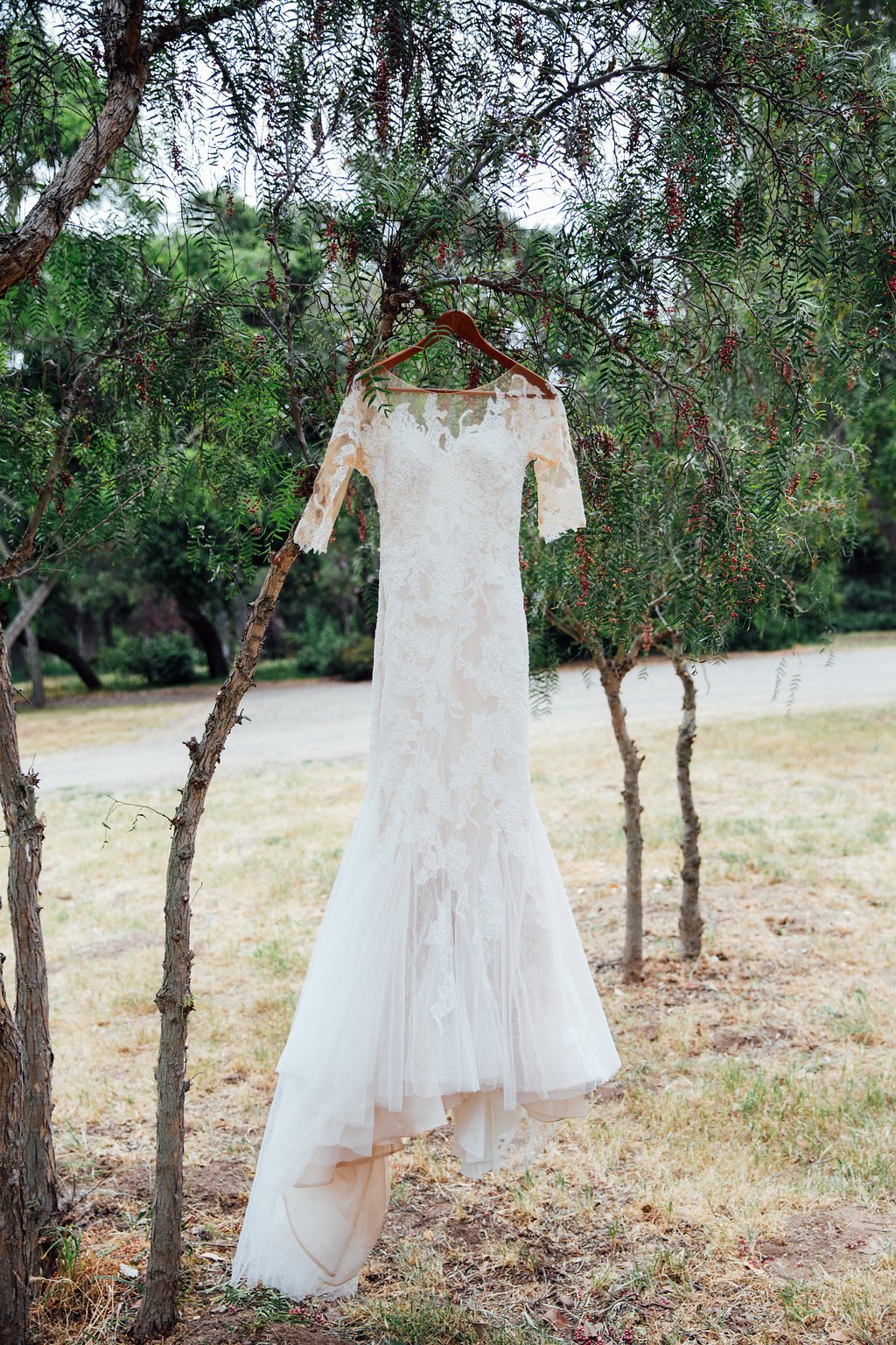 www.santabarbarawedding.com | Just Kiss Collective | Rancho La Patera & Stow House | Wedding Dress