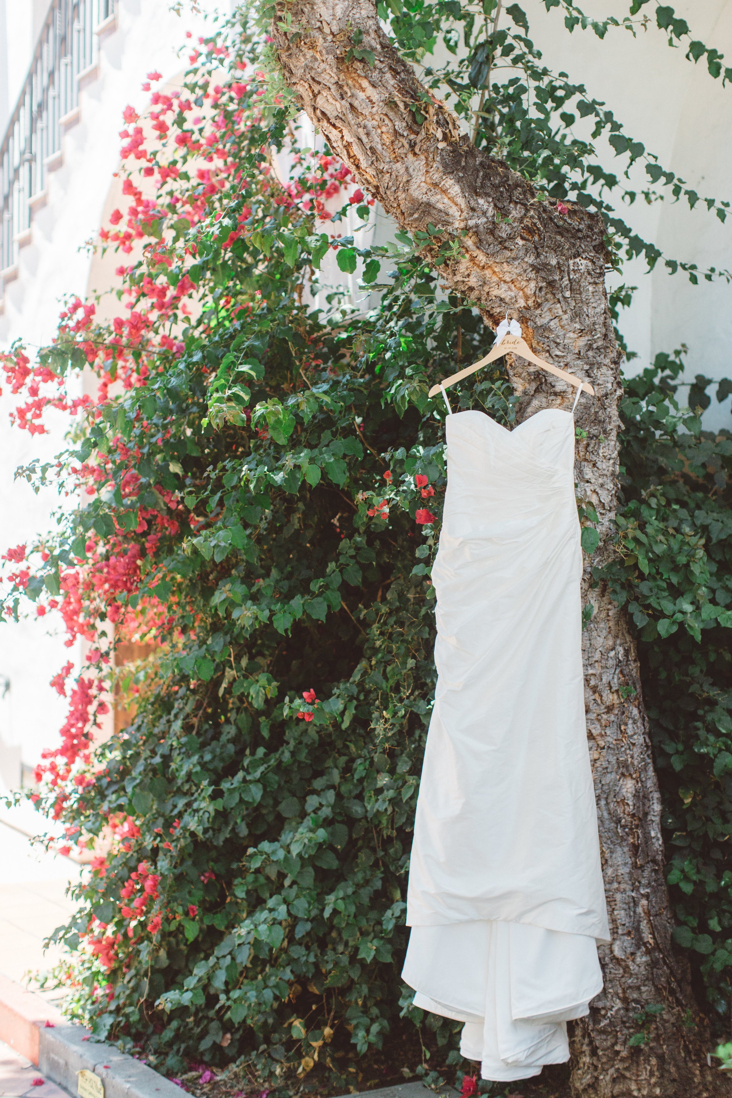 www.santabarbarawedding.com | Canary Hotel | Anna Delores Photography | Santa Barbara Wedding Coordinator | Wedding Gown