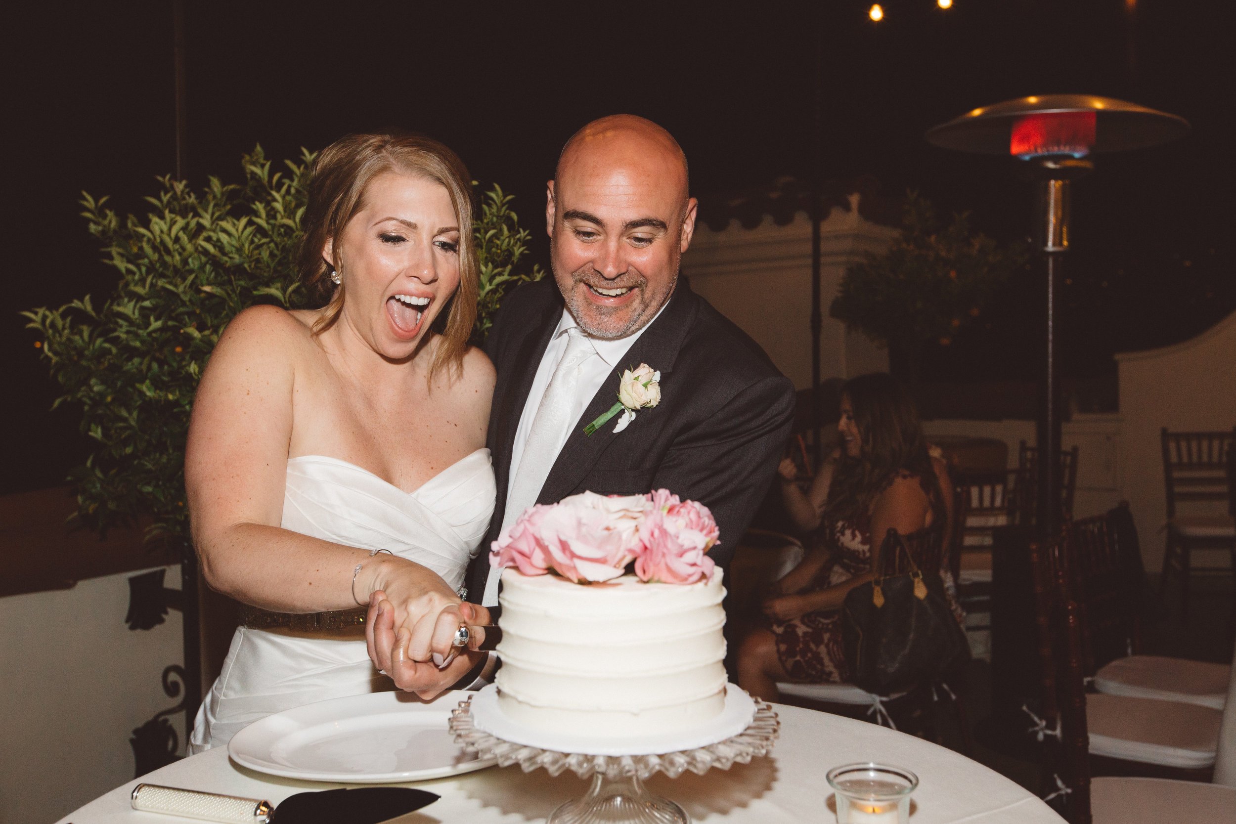 www.santabarbarawedding.com | Canary Hotel | Anna Delores Photography | Santa Barbara Wedding Coordinator | Cutting the Cake