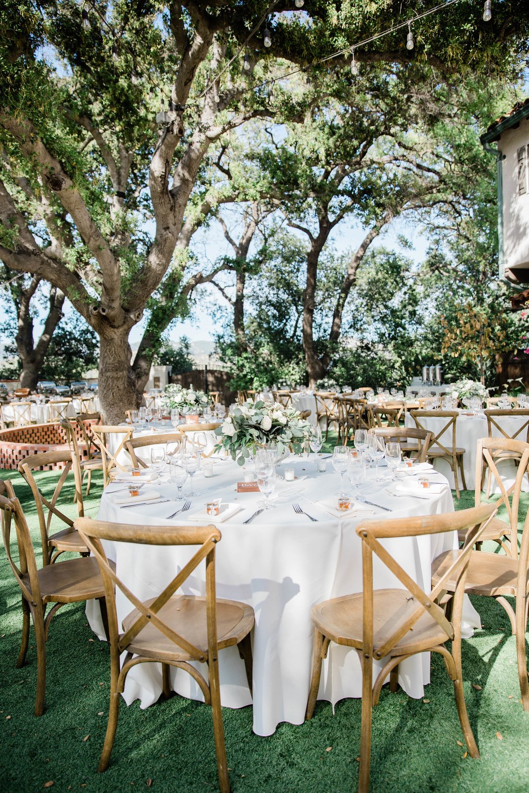 www.santabarbarawedding.com | Amber Jean Photography | Quail Ranch | Command Performance Catering | Reception Table Set-Up