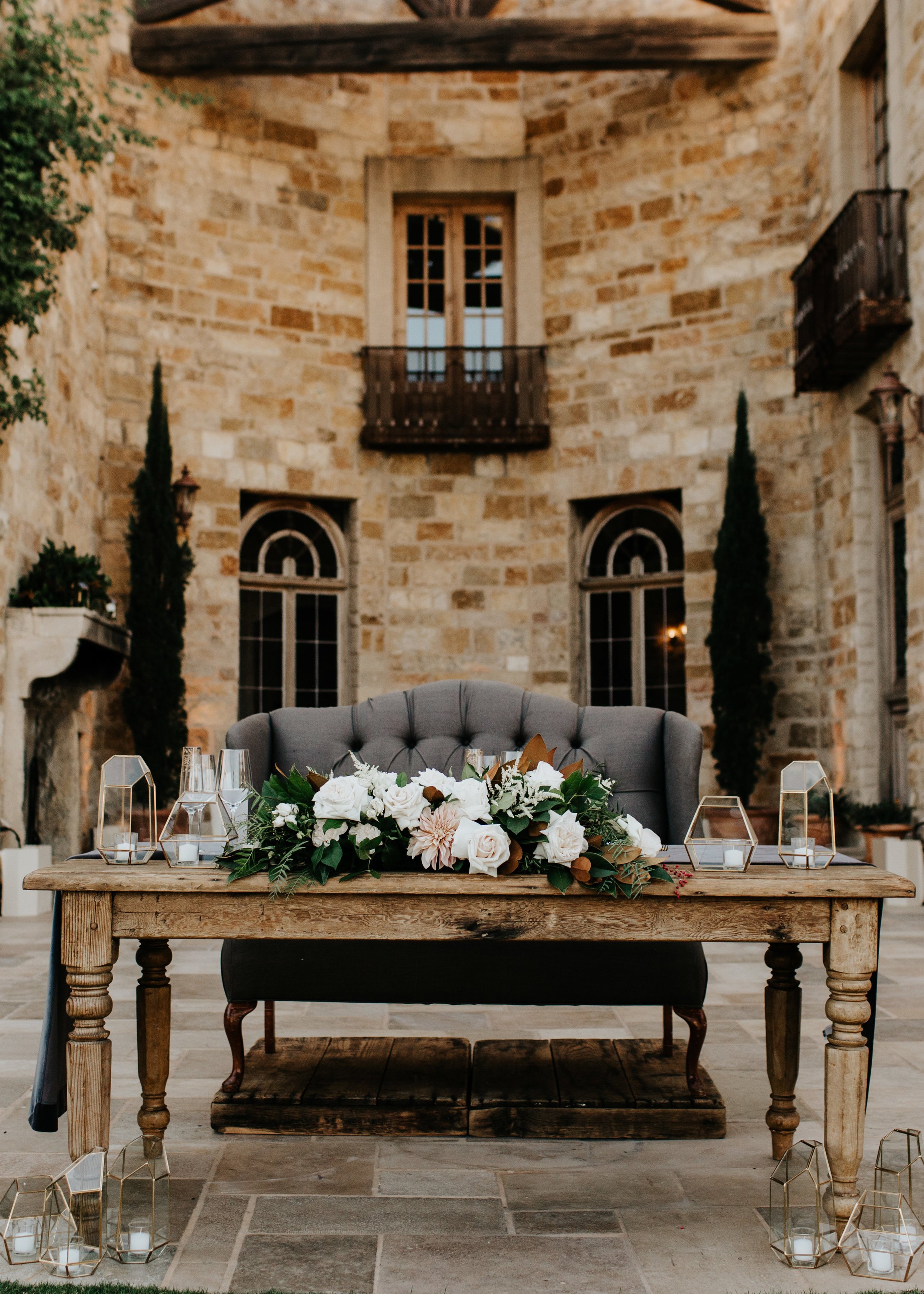 www.santabarbarawedding.com | Alexandria Monette Photography | Sunstone Villa | Soleil Events | Found Vintage Rentals | Bride and Groom’s Reception Table 