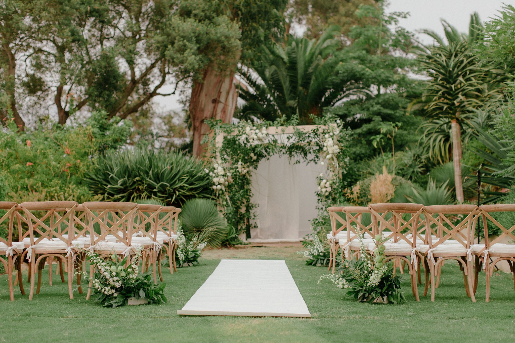 www.santabarbaraweddings.com | Chris J. Evans | Private Residence | Ashley Chanel Events | Rogue &amp; Fox | The Ceremony Set Up 
