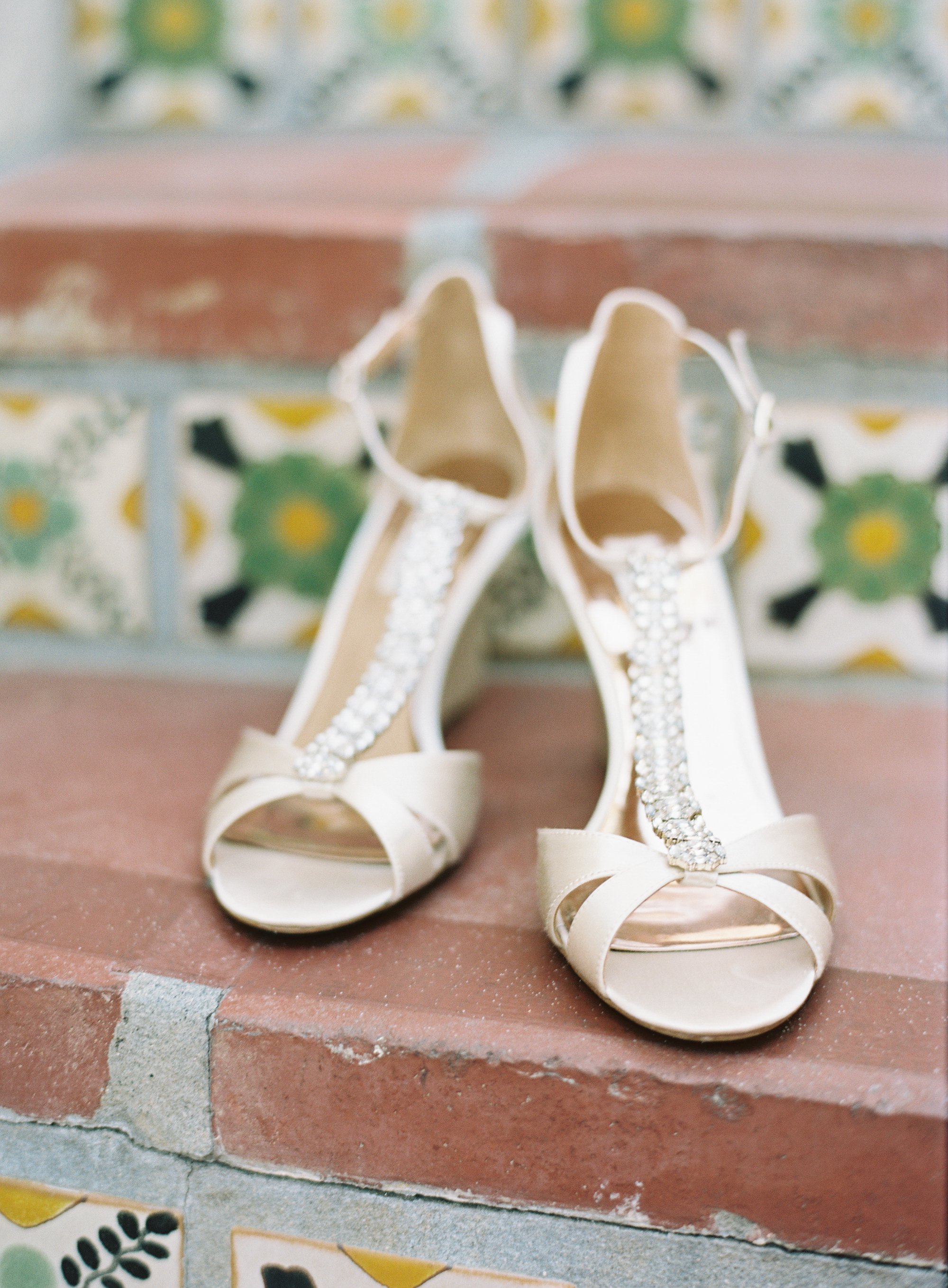 www.santabarbarawedding.com | Ashley Kelemen Photography | Four Seasons Santa Barbara | Bride's Shoes