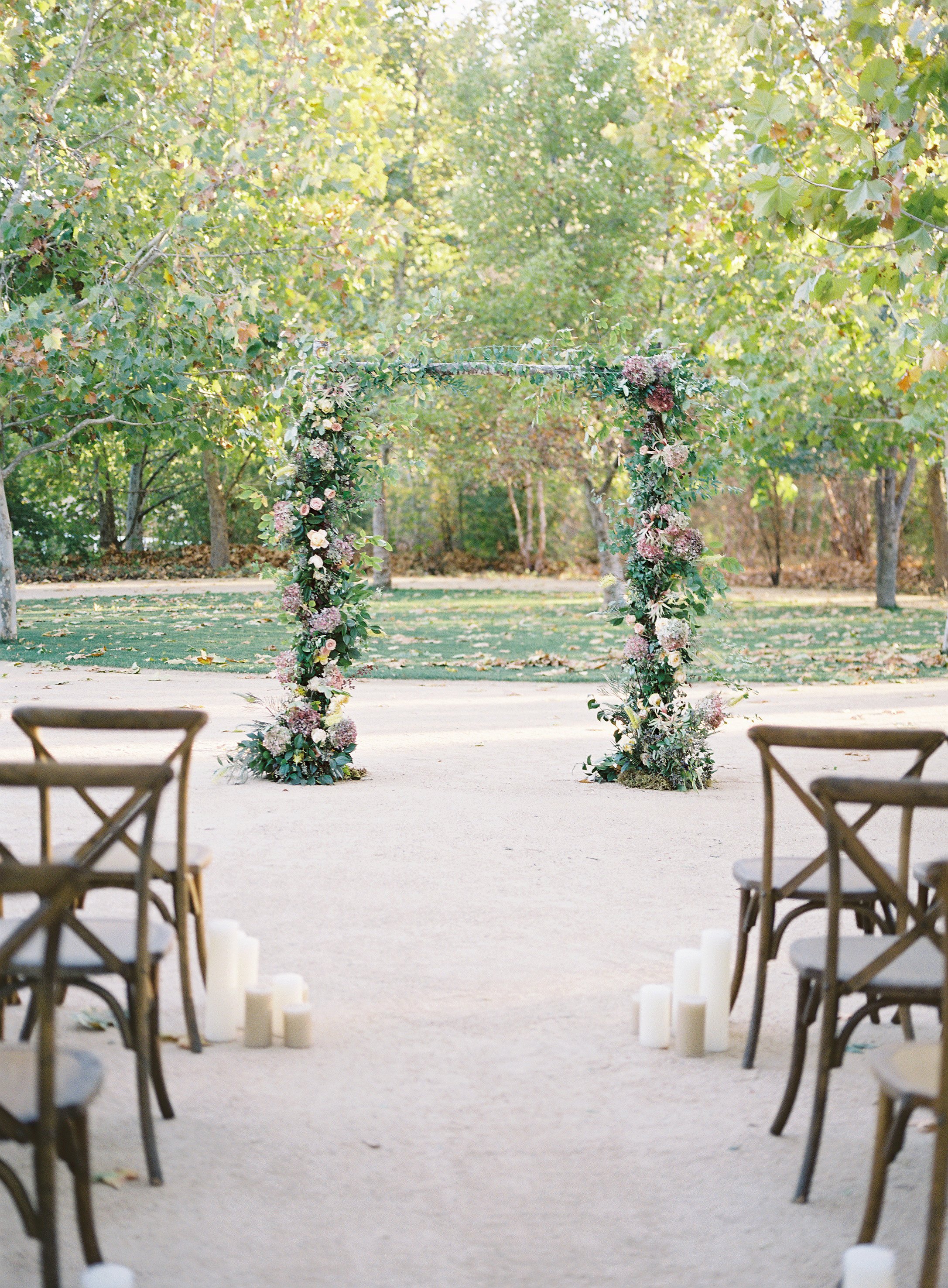 www.santabarbarawedding.com | Kestrel Park | Heather Payne | Lacy Geary | Ceremony Arch