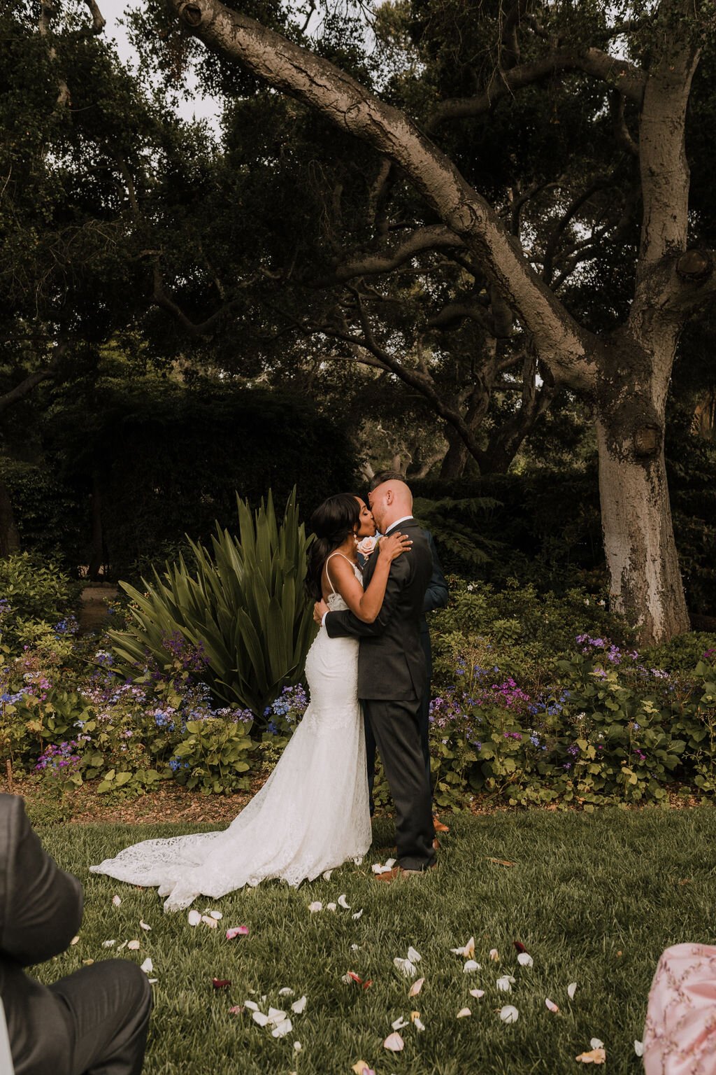www.santabarbarawedding.com | The Indi Collective | Alpha Floral | Ventura Rentals | Bride and Groom Kiss at the Ceremony 