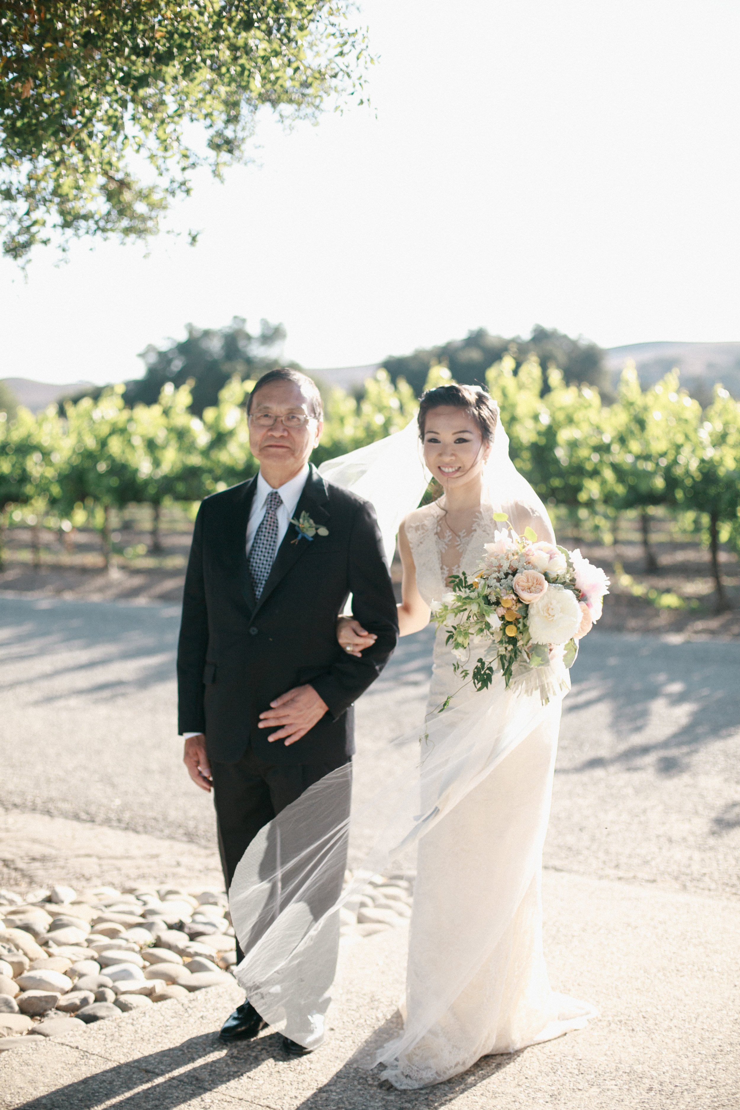 santabarbarawedding.com | Photo: Beaux Arts Photographie | Playful Winery Wedding at Firestone Winery Santa Ynez