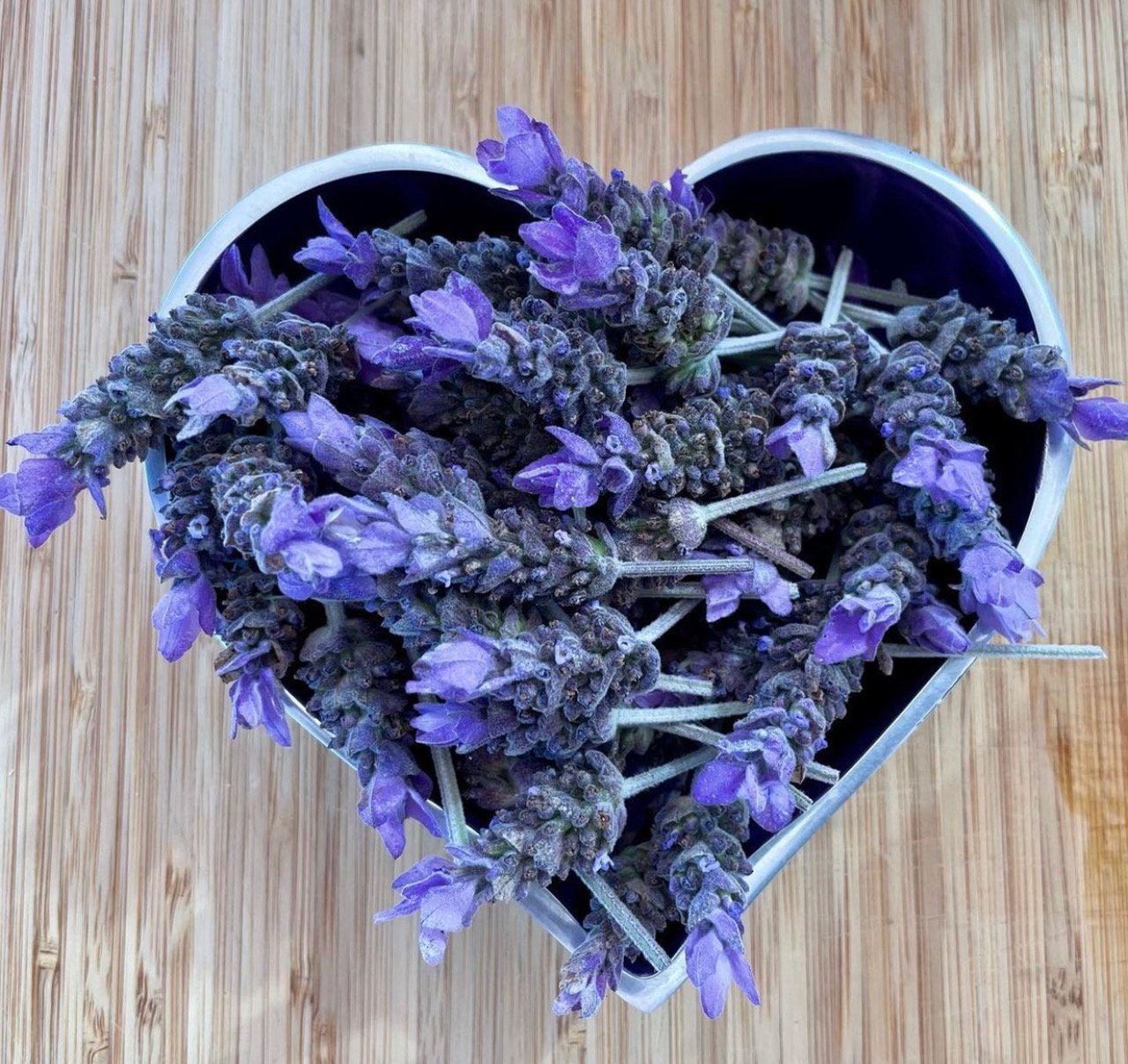 www.santabarbarawedding.com | HeartNSoul Mixology | Lavender Garnishes in a Heart-Shaped Bowl 