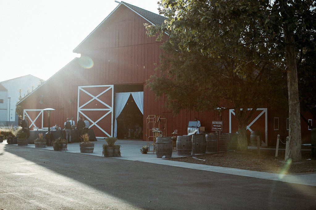 www.santabarbarawedding.com | Abi Q Photography | Camarillo Ranch | White Blossom | Party Pleasers | Unique Floral Designs | Outside the Reception Barn