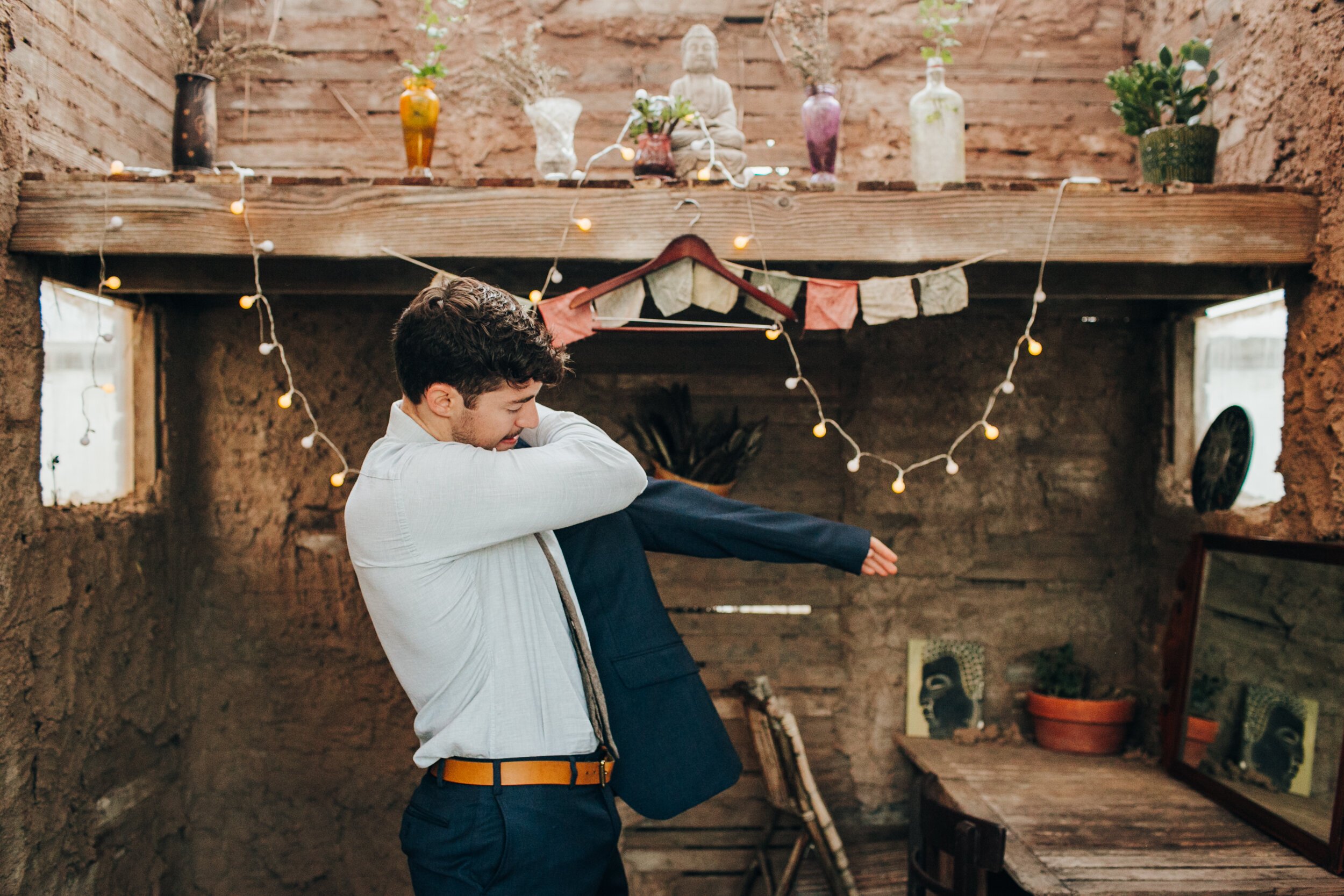 www.santabarbarawedding.com | Elli Lauren Weddings | Dos Pueblos Orchid Farm | Rebekah Xiques | Groom Getting Ready