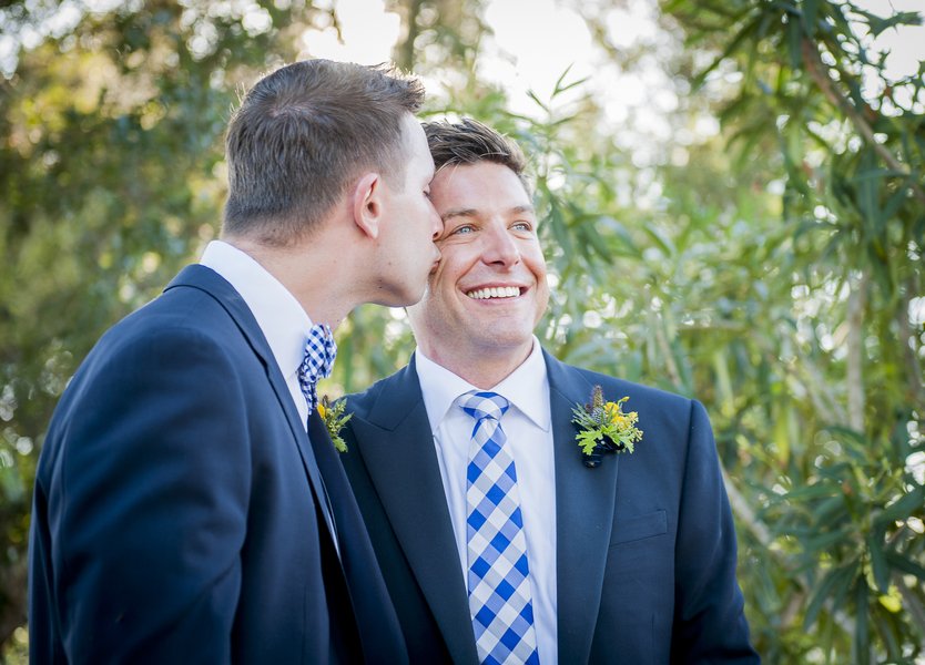 santabarbarawedding.com | photo: Willa Kveta Photography | Tropical Same Sex Wedding at the Montecito Country Club