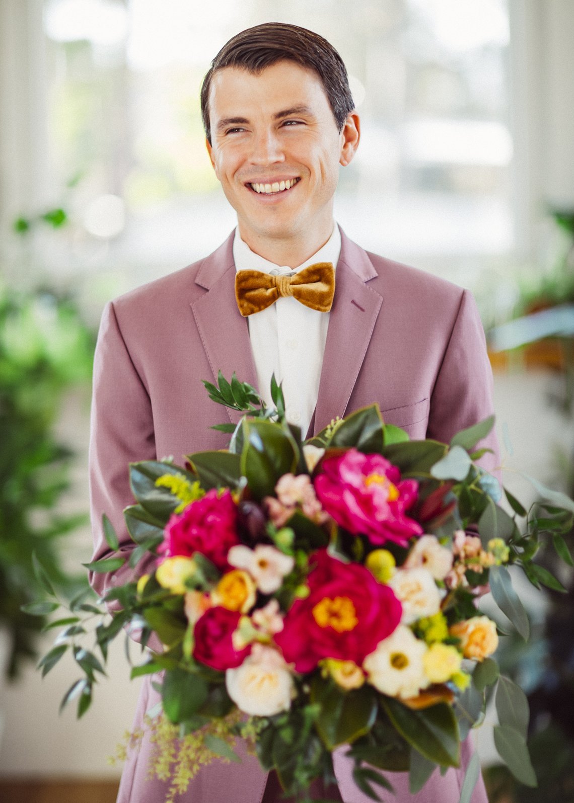 www.santabarbarawedding.com | White Sage Weddings &amp; Events | Bright Bird Photography | Light &amp; Space | Tangled Lotus | Friar Tux | Rogue Styling | Styled Groom Holding Bouquet