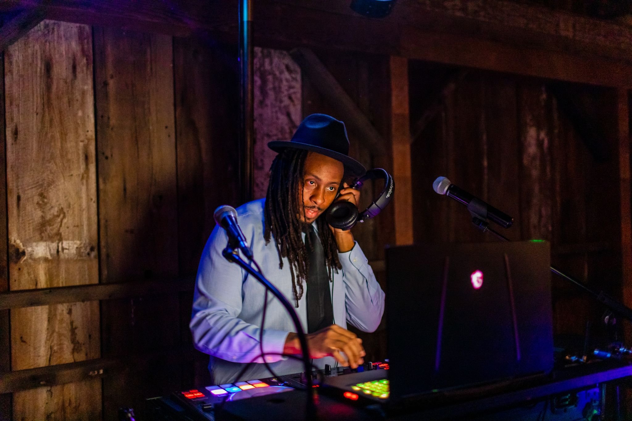 www.santabarbarawedding.com | Epic Entertainment | DJ LaDell Playing at a Wedding Reception