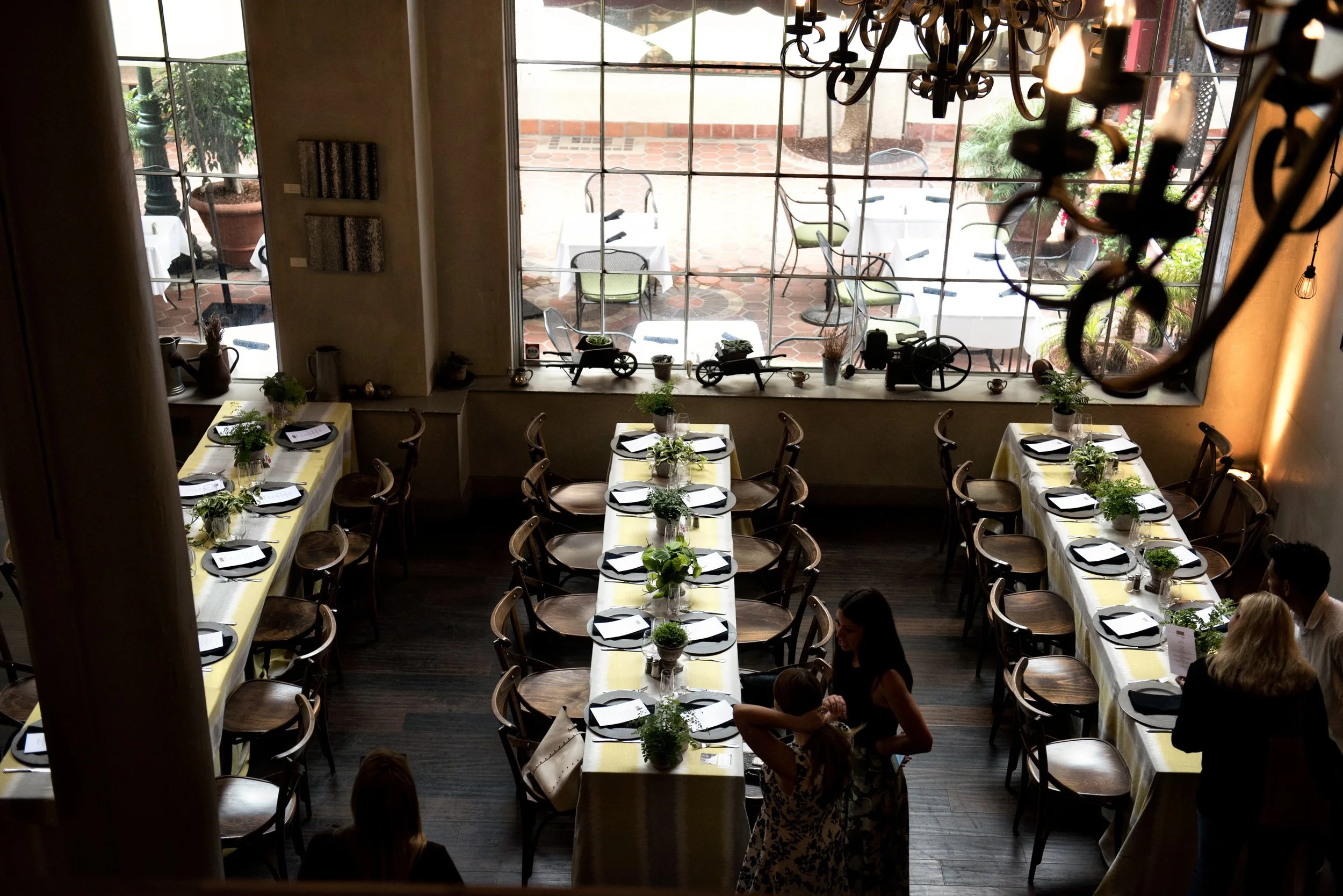 www.SantaBarbaraWeddingStyle | State & Fig Restaurant | Santa Barbara Wedding Location | Rehearsal Dinner | Brunch | Ann Johnson Events | Emma Rose Floral | La Tavola Linen | Laurie Bailey Photography