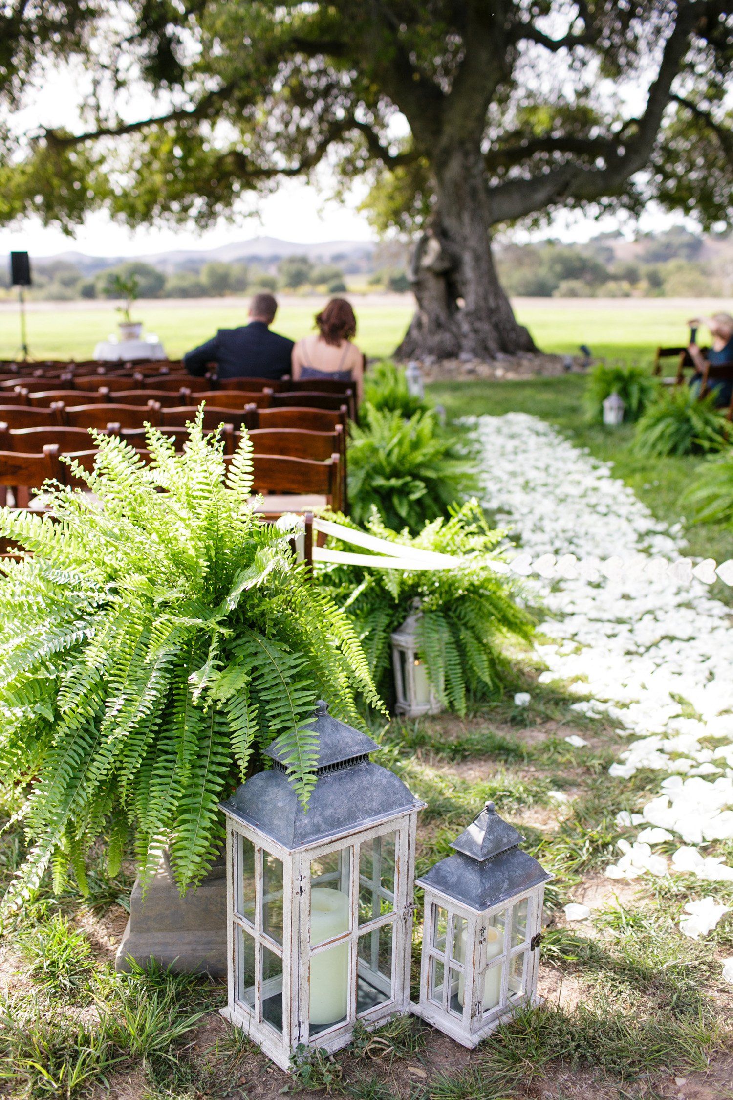 santabarbarawedding.com | Crossroads Estate Weddings | Mary Jane Photography | La Fete Wedding Planning | Santa Barbara Wedding Resource For Planning Brides