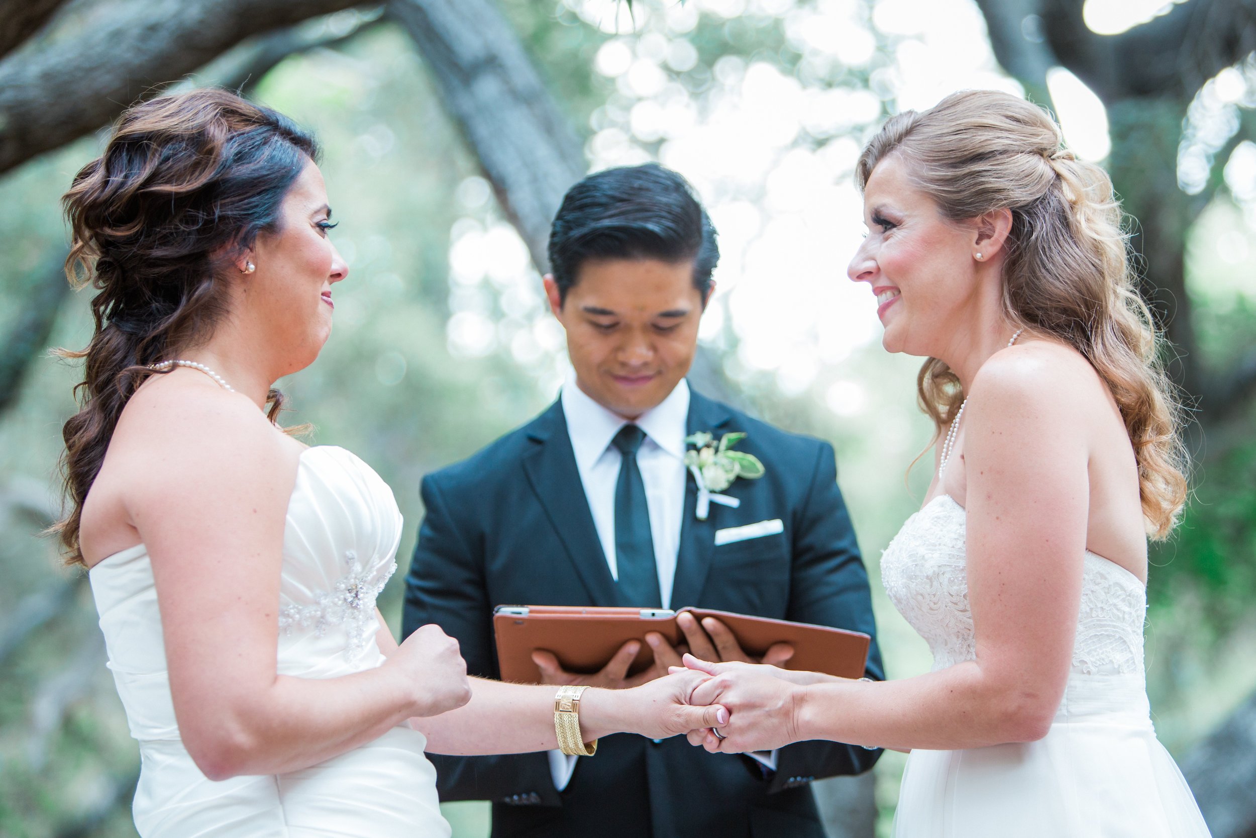 santabarbarawedding.com | photo: Kiel Rucker | Same Sex Wedding Ceremony in an Oak Grove