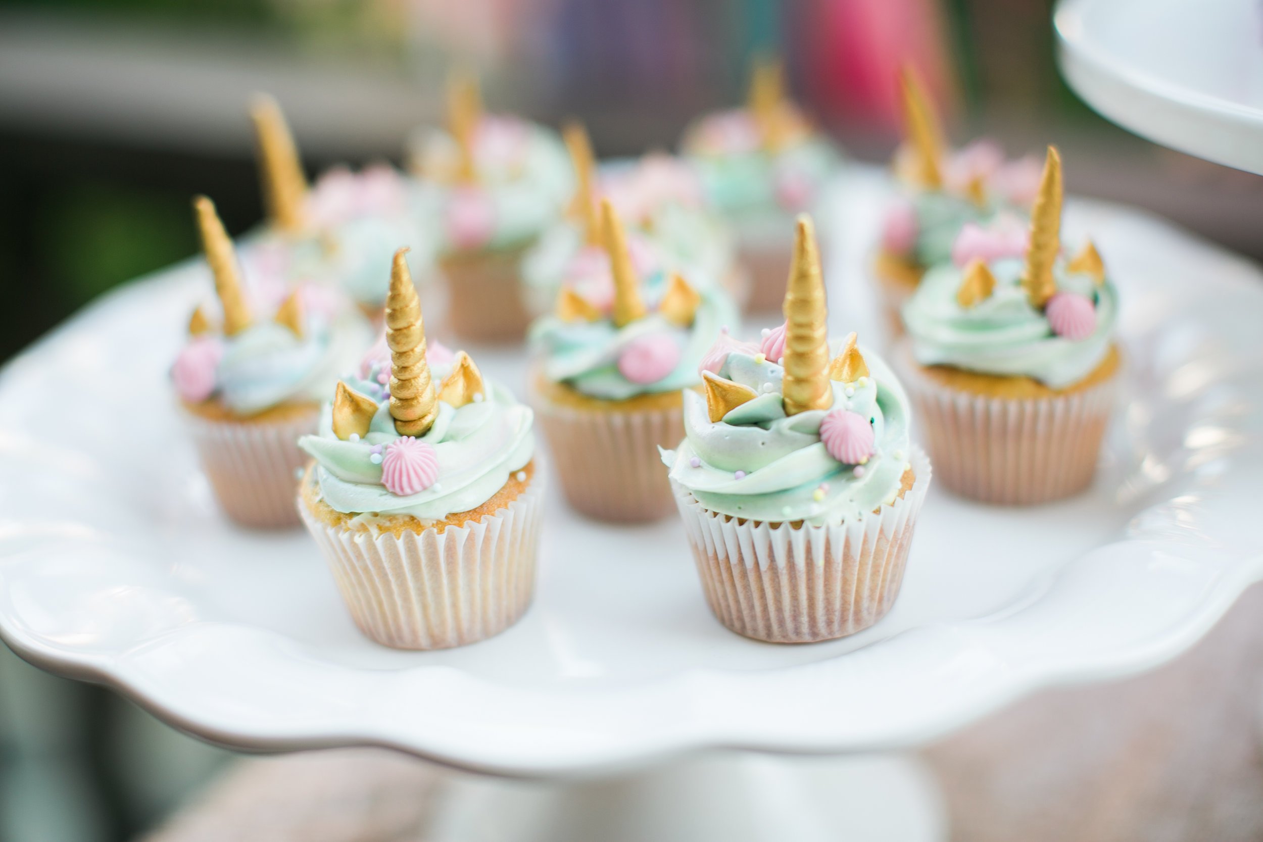 www.santabarbarawedding.com | unicorn cupcakes | lele patisserie | unicorn party ideas